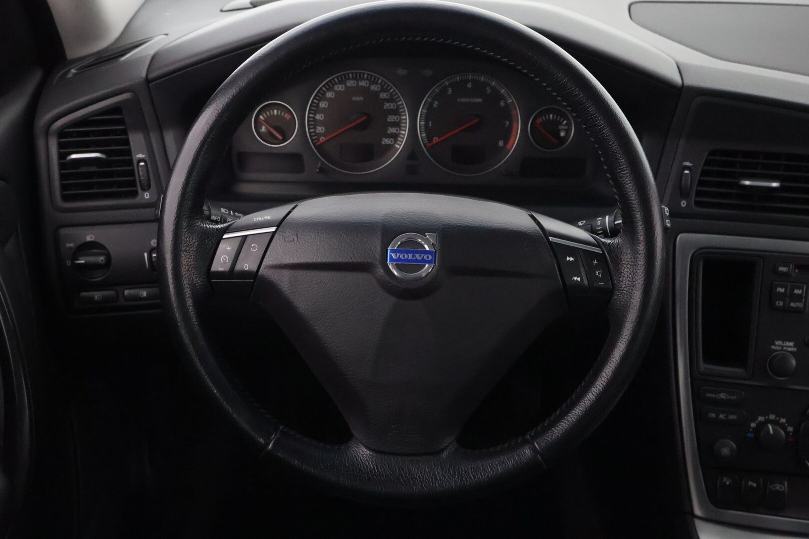 Volvo V70 2007 MYYDÄÄN HUUTOKAUPAT.COM! - MYYDÄÄN HUUTOKAUPAT.COM!