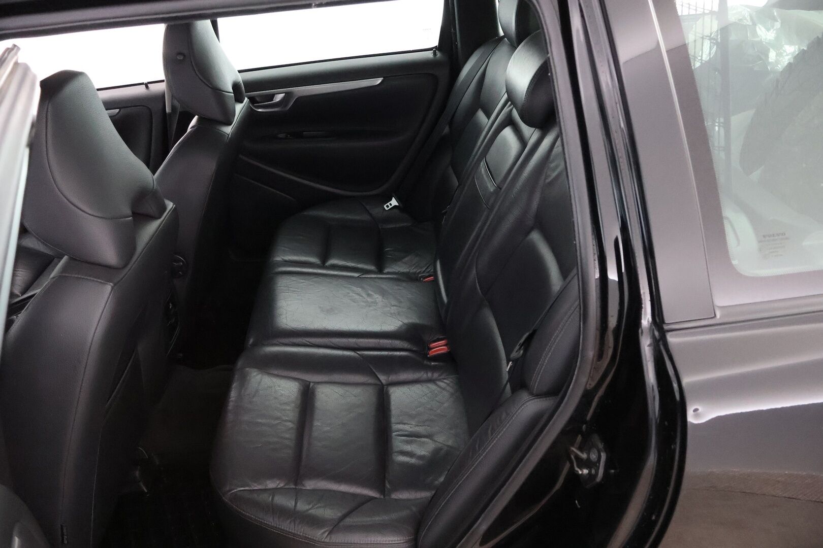 Volvo V70 2007 MYYDÄÄN HUUTOKAUPAT.COM! - MYYDÄÄN HUUTOKAUPAT.COM!