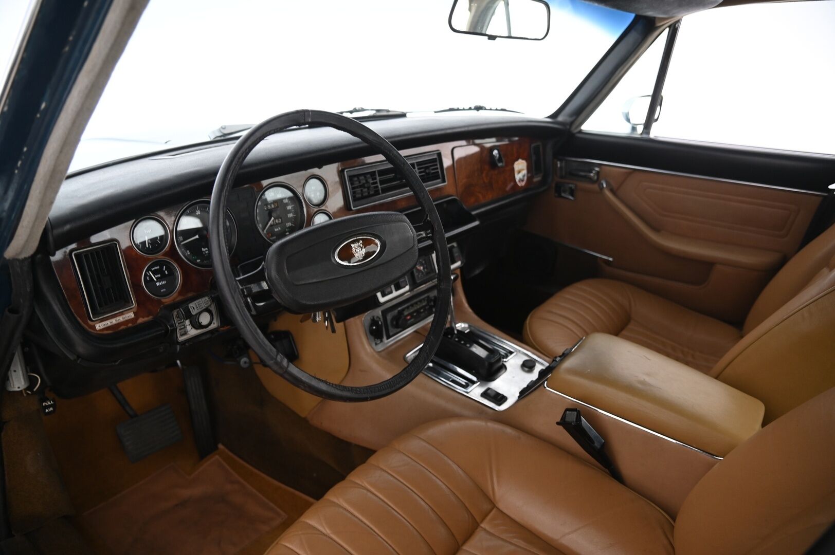 Jaguar XJ6 1978 4.2*Myydään Huutokaupat.com*