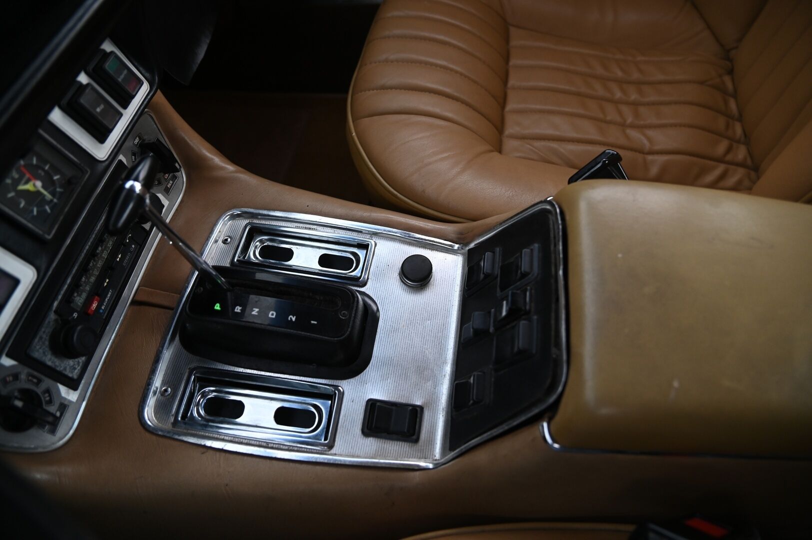 Jaguar XJ6 1978 4.2*Myydään Huutokaupat.com*