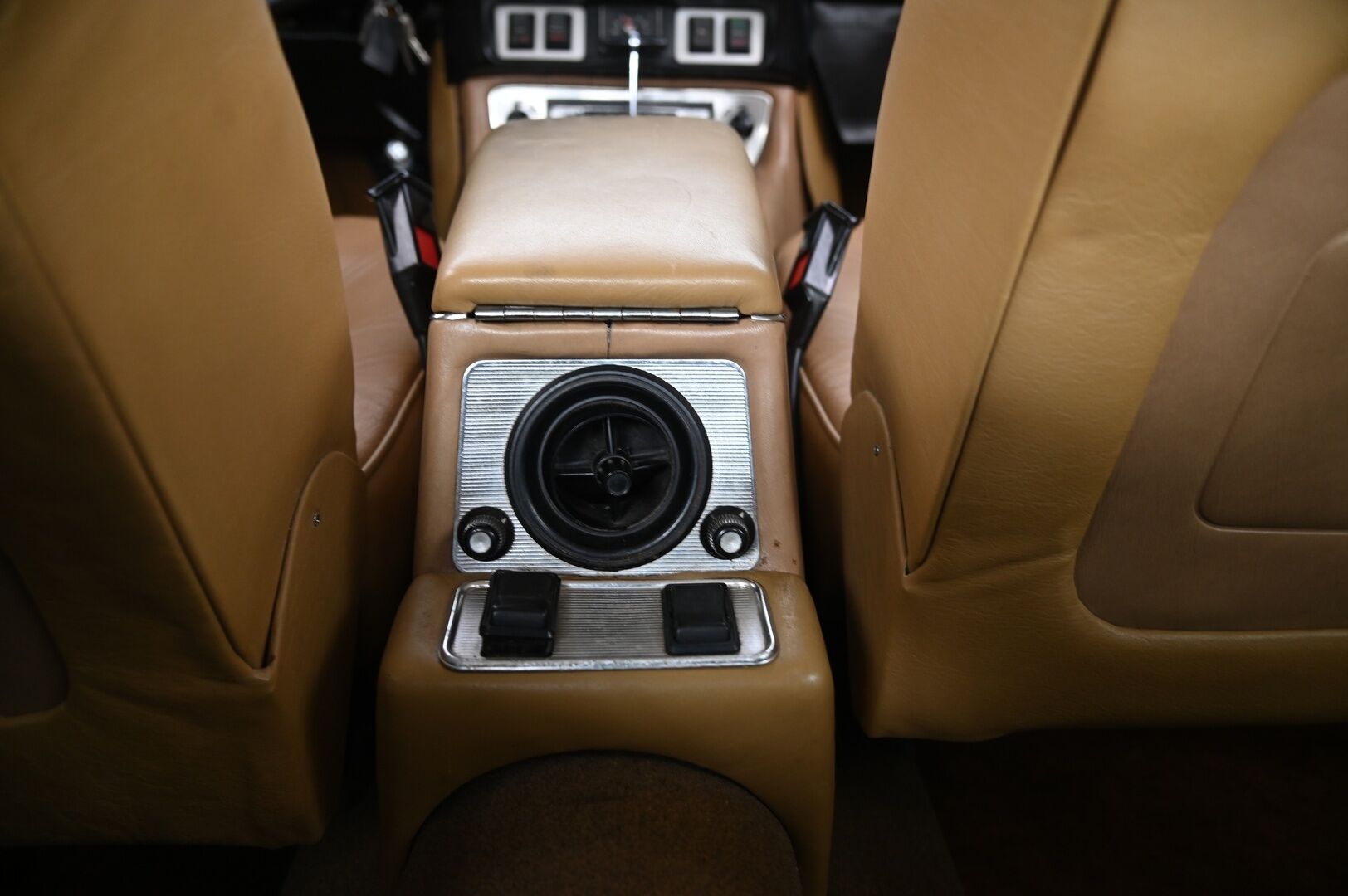 Jaguar XJ6 1978 4.2*Myydään Huutokaupat.com*