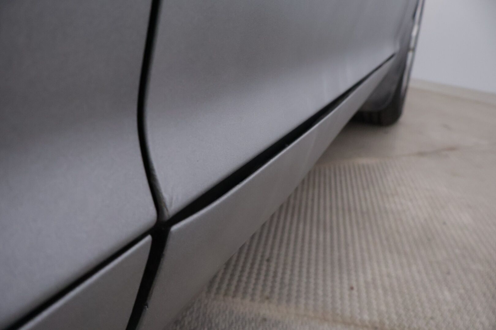 Audi A6 2006 5D A6 AVANT 2.4 AUTOMATIC-4F/286 - Huutokaupat.com / Aukoton katsastus historia / 2 hyvät renkaat / Katso huollot!