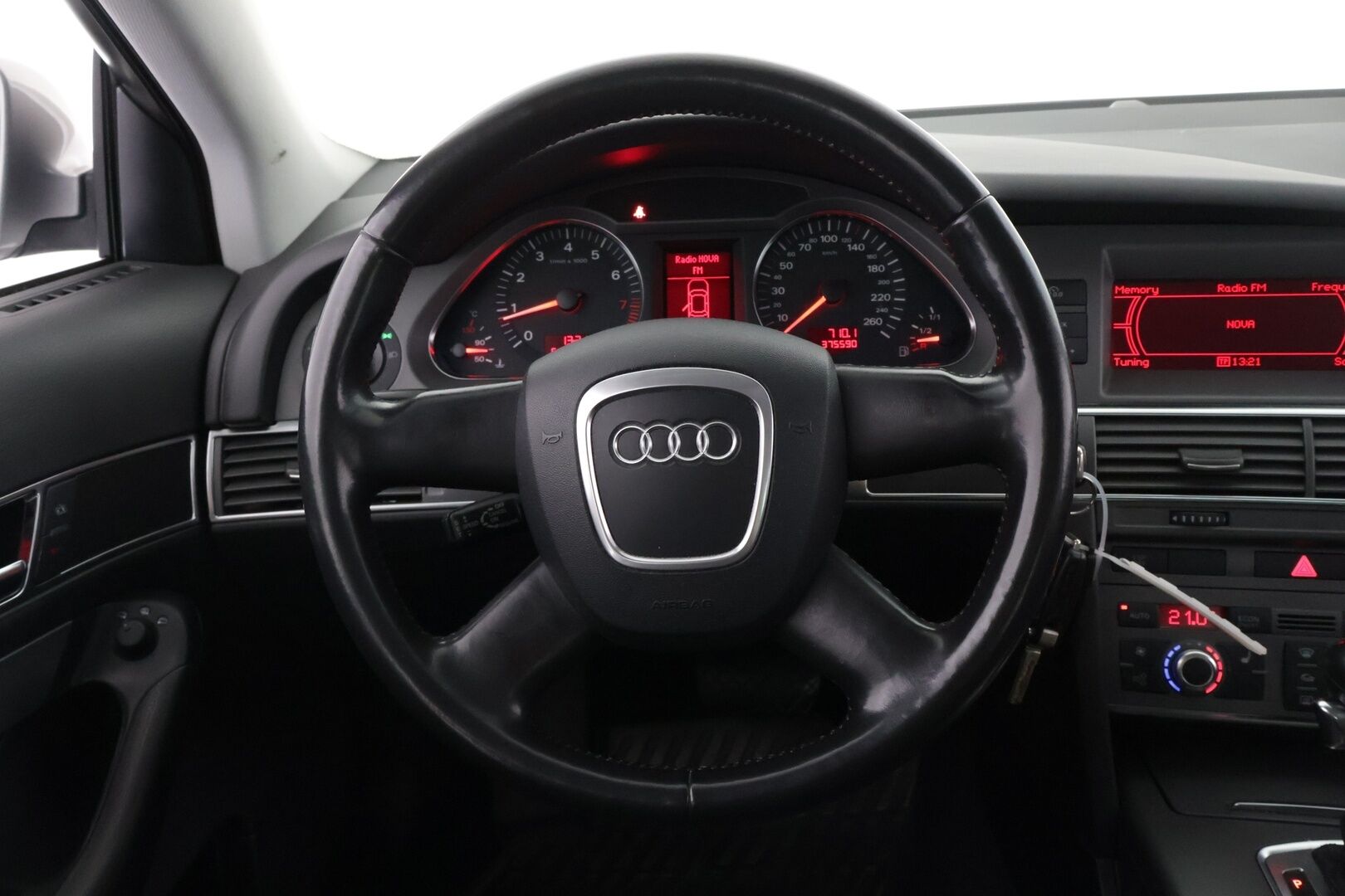 Audi A6 2006 5D A6 AVANT 2.4 AUTOMATIC-4F/286 - Huutokaupat.com / Aukoton katsastus historia / 2 hyvät renkaat / Katso huollot!