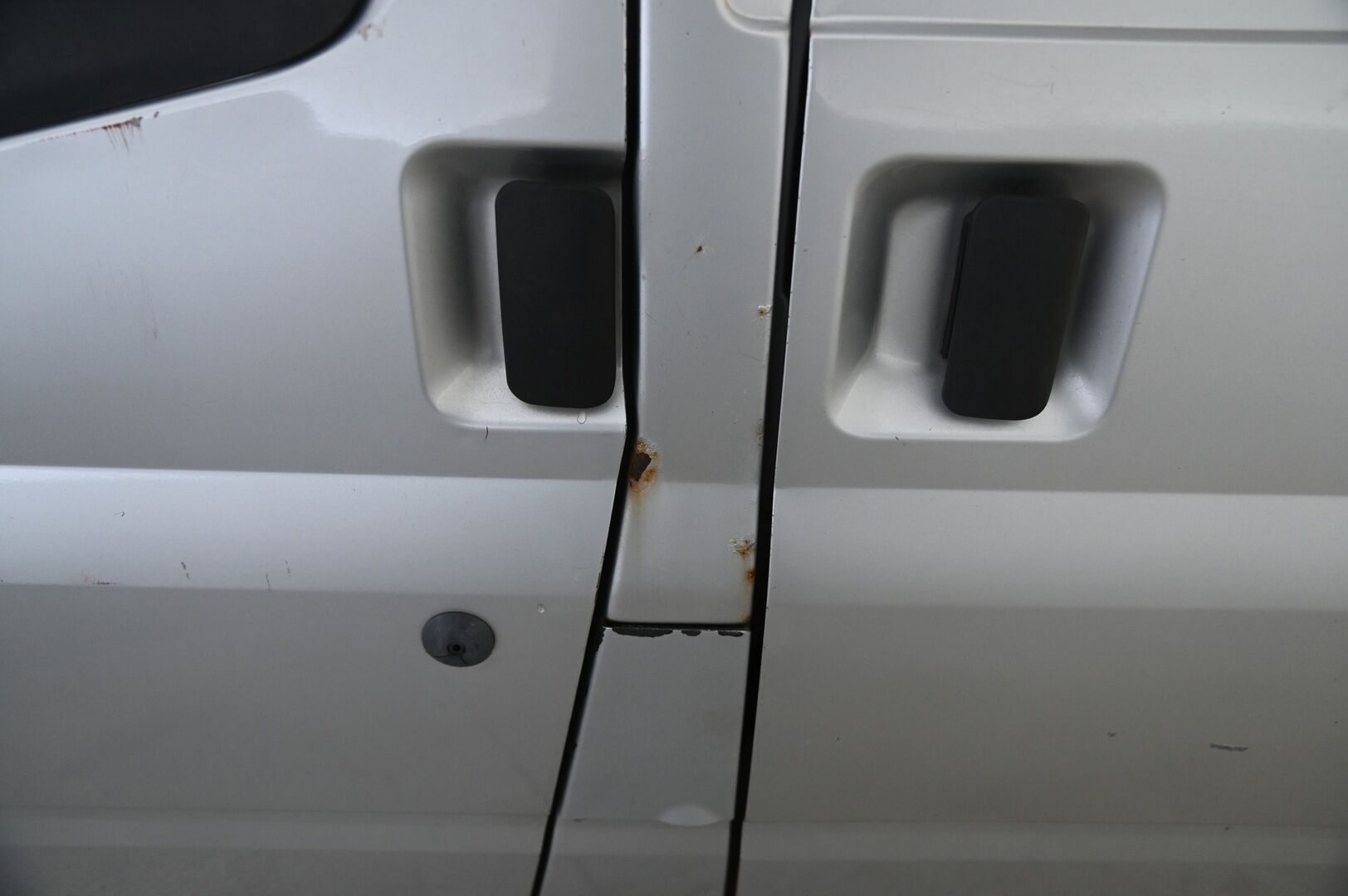 Ford Transit 2007 TRANSIT 300M LOW VAN * * -YritysOutlet - Myydään vain yrityksille / Läpijuostava - * Tämä auto myydään YritysOutlet -valikoimasta vain yritykselle * 