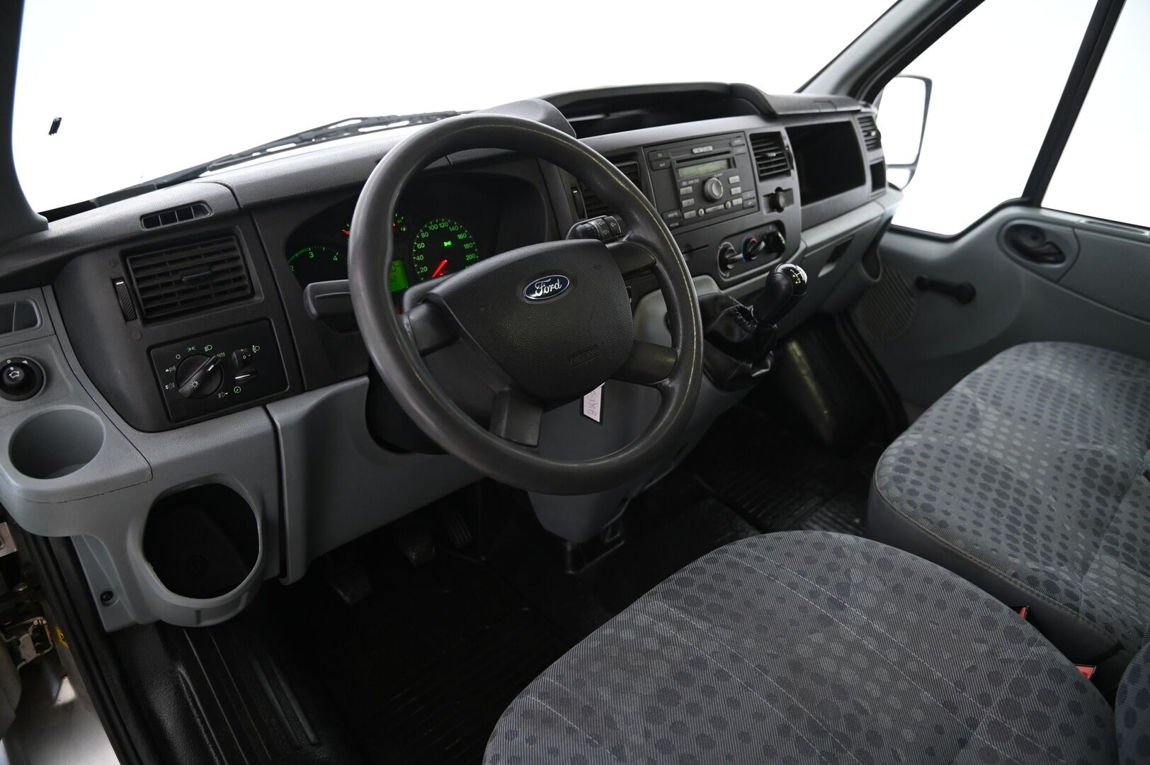 Ford Transit 2007 TRANSIT 300M LOW VAN * * -YritysOutlet - Myydään vain yrityksille / Läpijuostava - * Tämä auto myydään YritysOutlet -valikoimasta vain yritykselle * 