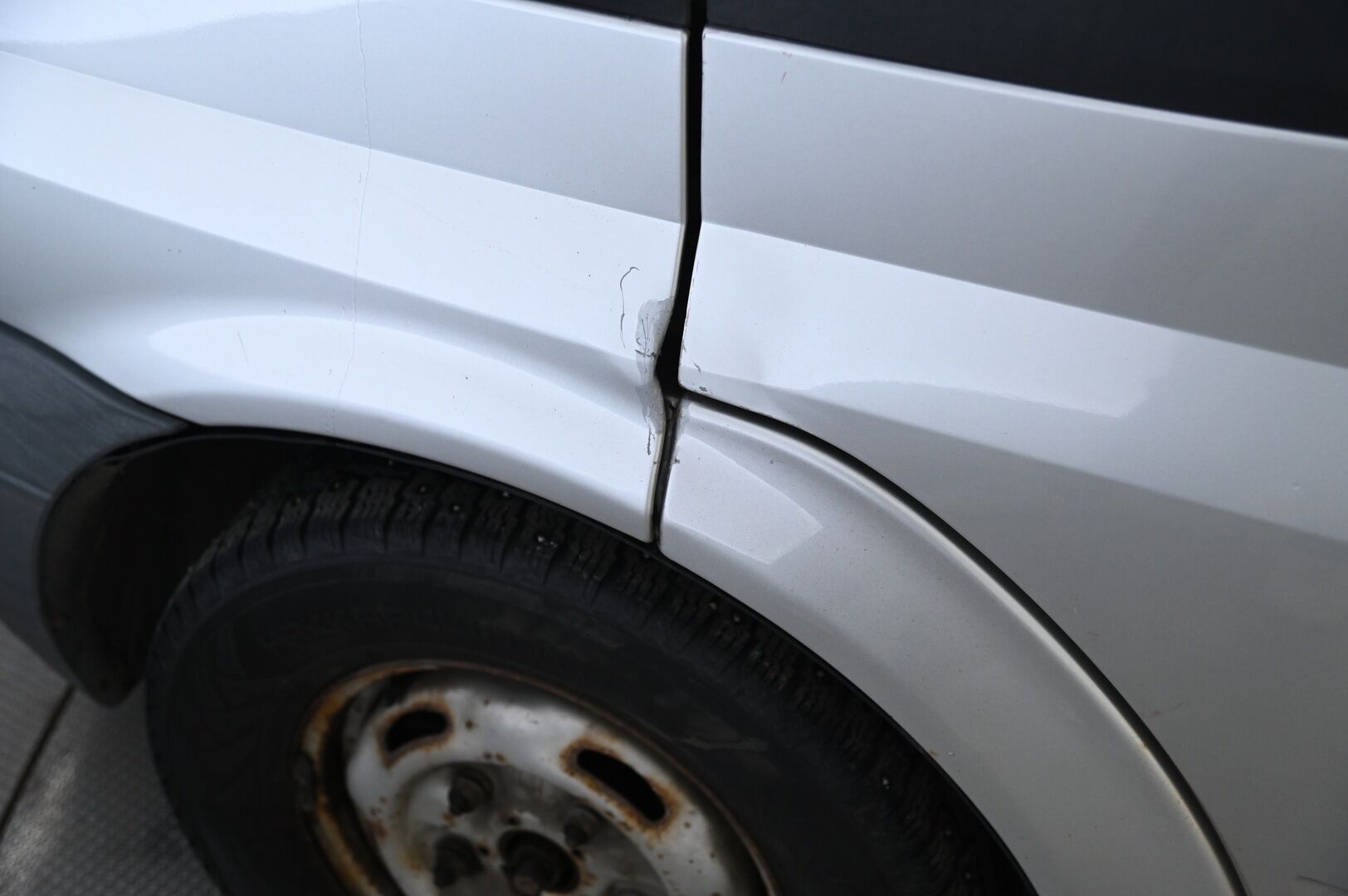 Ford Transit 2007 TRANSIT 300M LOW VAN * * -YritysOutlet - Myydään vain yrityksille / Läpijuostava - * Tämä auto myydään YritysOutlet -valikoimasta vain yritykselle * 