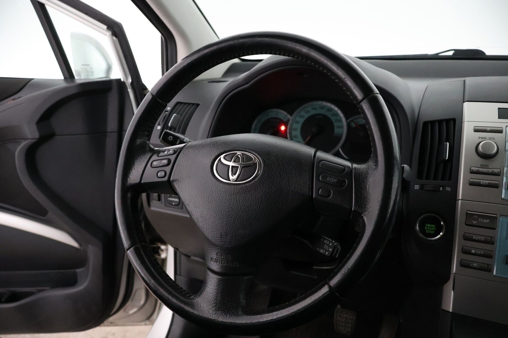 Toyota Corolla Verso 2008 2,2 D-4D 136 Clean Power Linea Sol Plus | Myydään huutokaupat.com:issa - Myydään huutokaupat.com:issa
