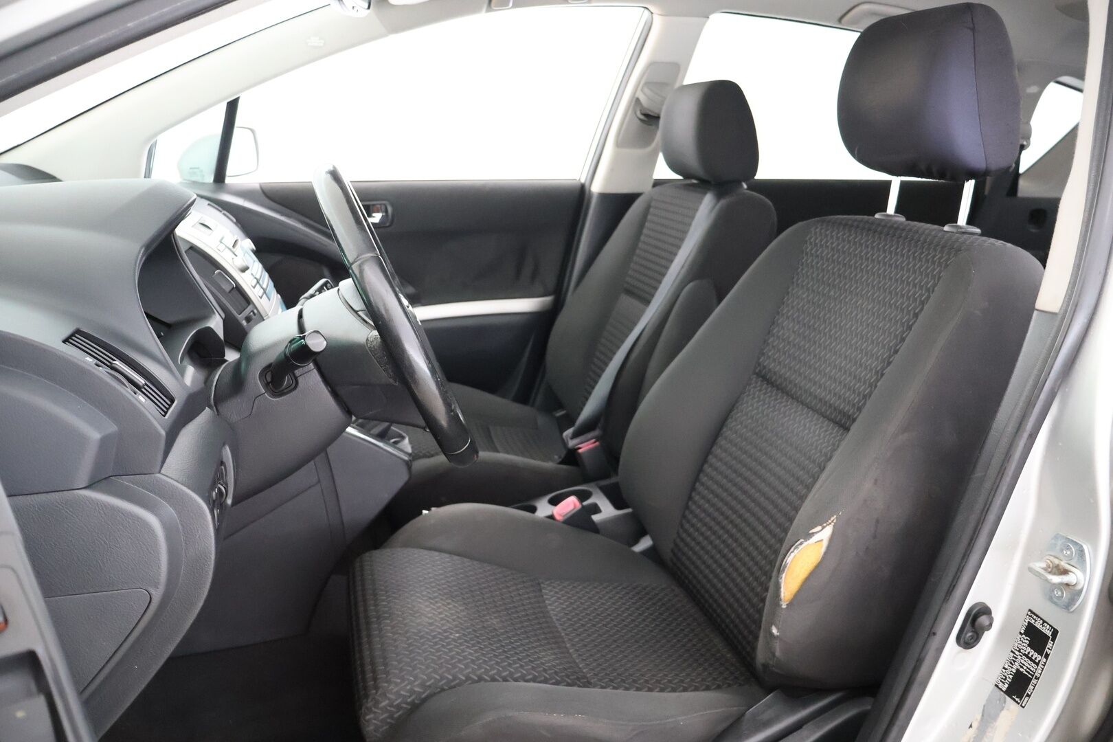 Toyota Corolla Verso 2008 2,2 D-4D 136 Clean Power Linea Sol Plus | Myydään huutokaupat.com:issa - Myydään huutokaupat.com:issa