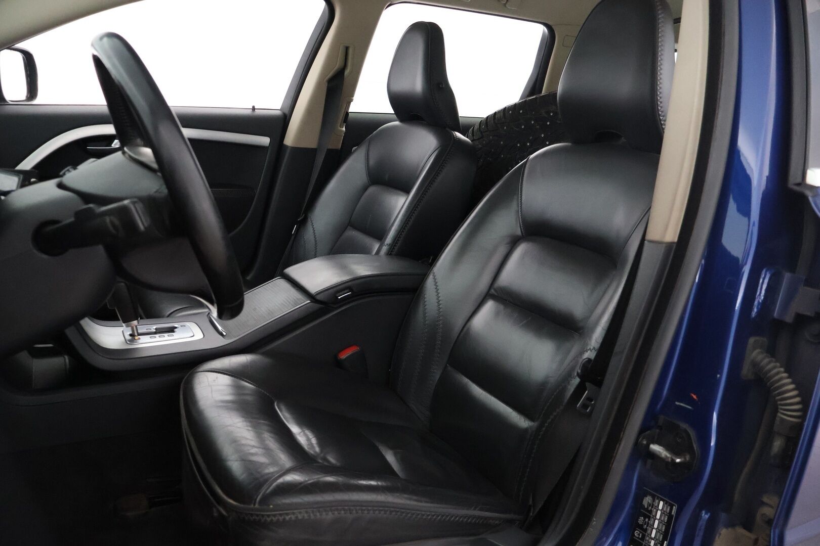 Volvo XC70 2009 D5 AWD Ocean Race aut - Myydään Huutokaupat.comissa - 1.om Suomi-auto! | Adapt. vak | Koukku  Nahat | Muistipenkki | Tutka | Jakopää juuri vaihdettu |  – Myydään Huutokaupat.comissa