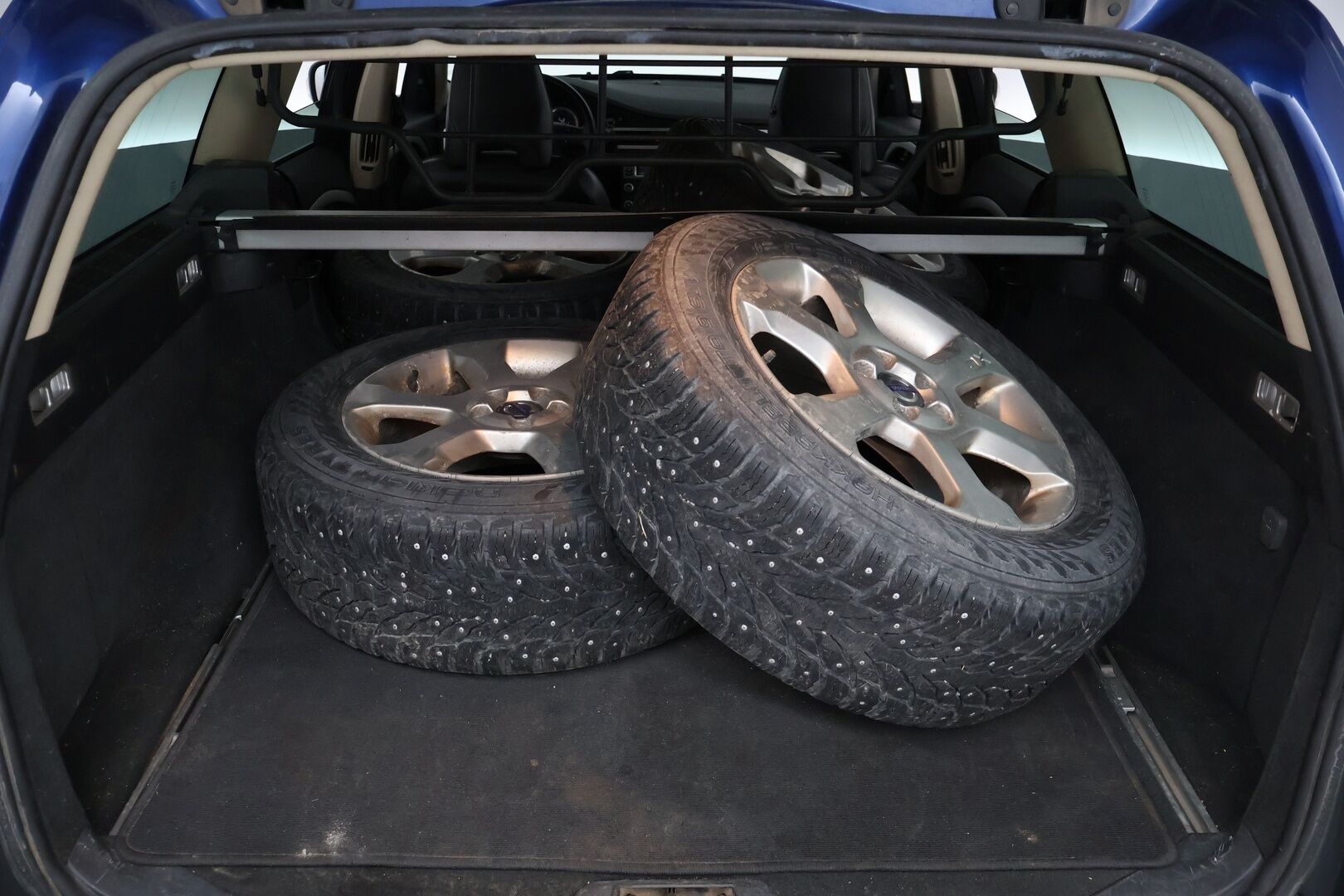 Volvo XC70 2009 D5 AWD Ocean Race aut - Myydään Huutokaupat.comissa - 1.om Suomi-auto! | Adapt. vak | Koukku  Nahat | Muistipenkki | Tutka | Jakopää juuri vaihdettu |  – Myydään Huutokaupat.comissa