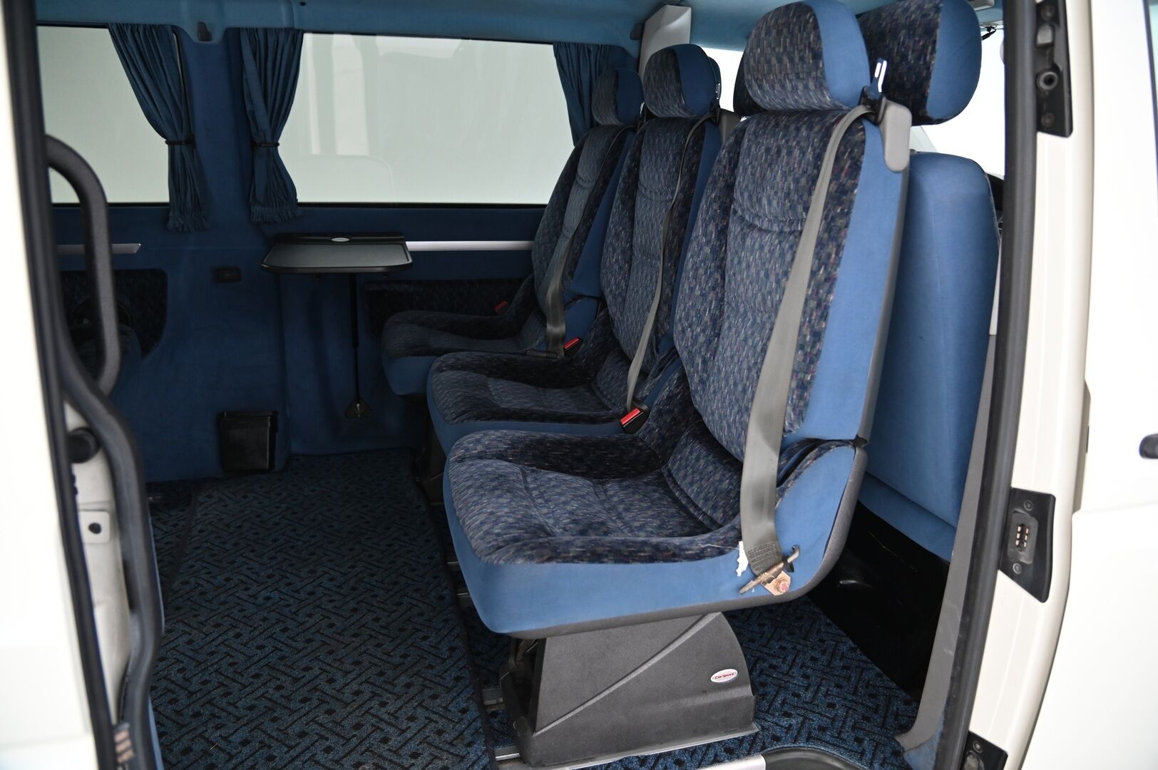 Volkswagen Transporter 2007 TRANSPORTER 2.5TDI 4MOTION-7HCA-KOMBI-N-4X4/340 - 9 Paikkainen harvinaisuus TULOSSA MYYNTIIN! 