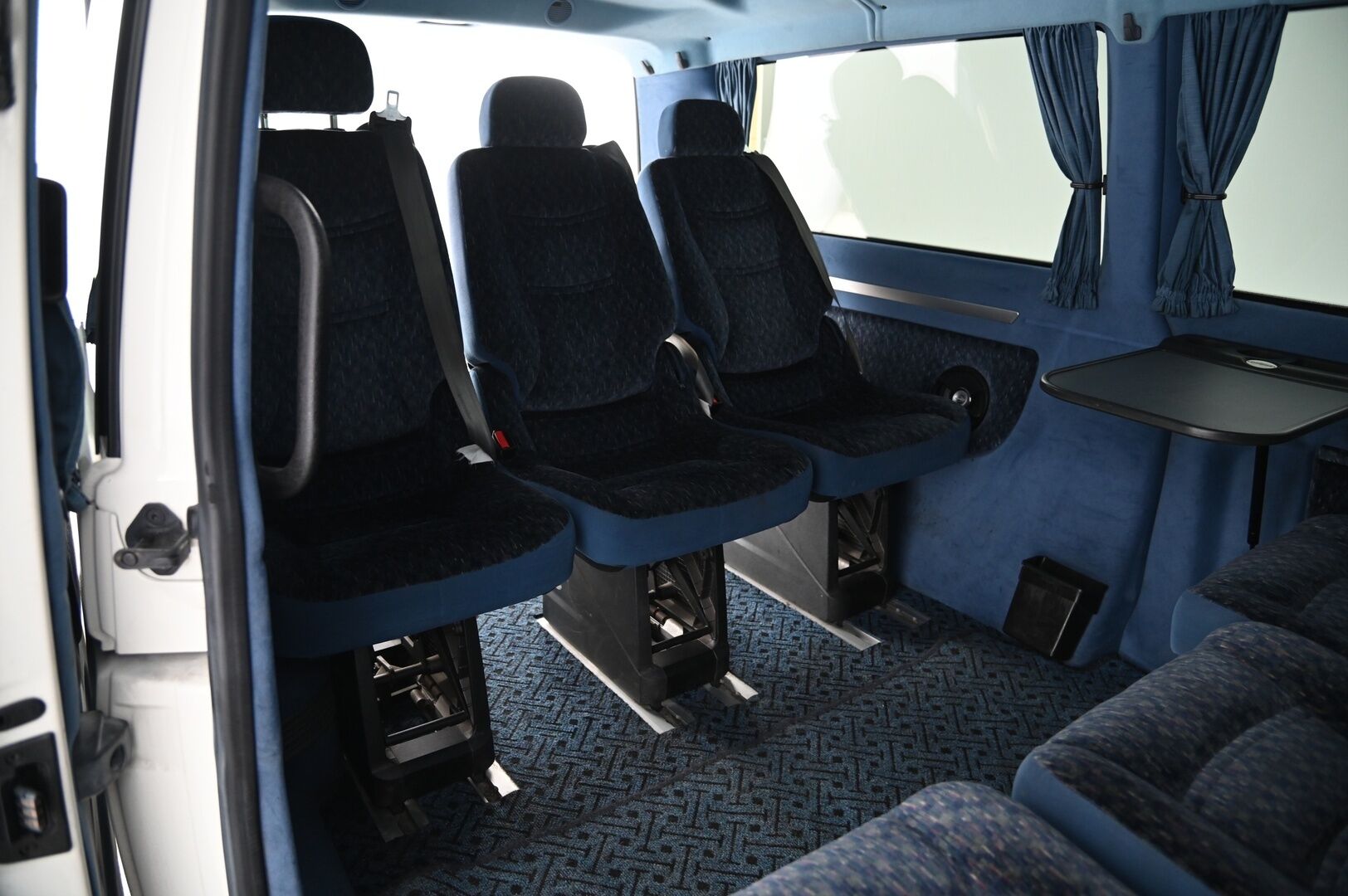 Volkswagen Transporter 2007 TRANSPORTER 2.5TDI 4MOTION-7HCA-KOMBI-N-4X4/340 - 9 Paikkainen harvinaisuus TULOSSA MYYNTIIN! 