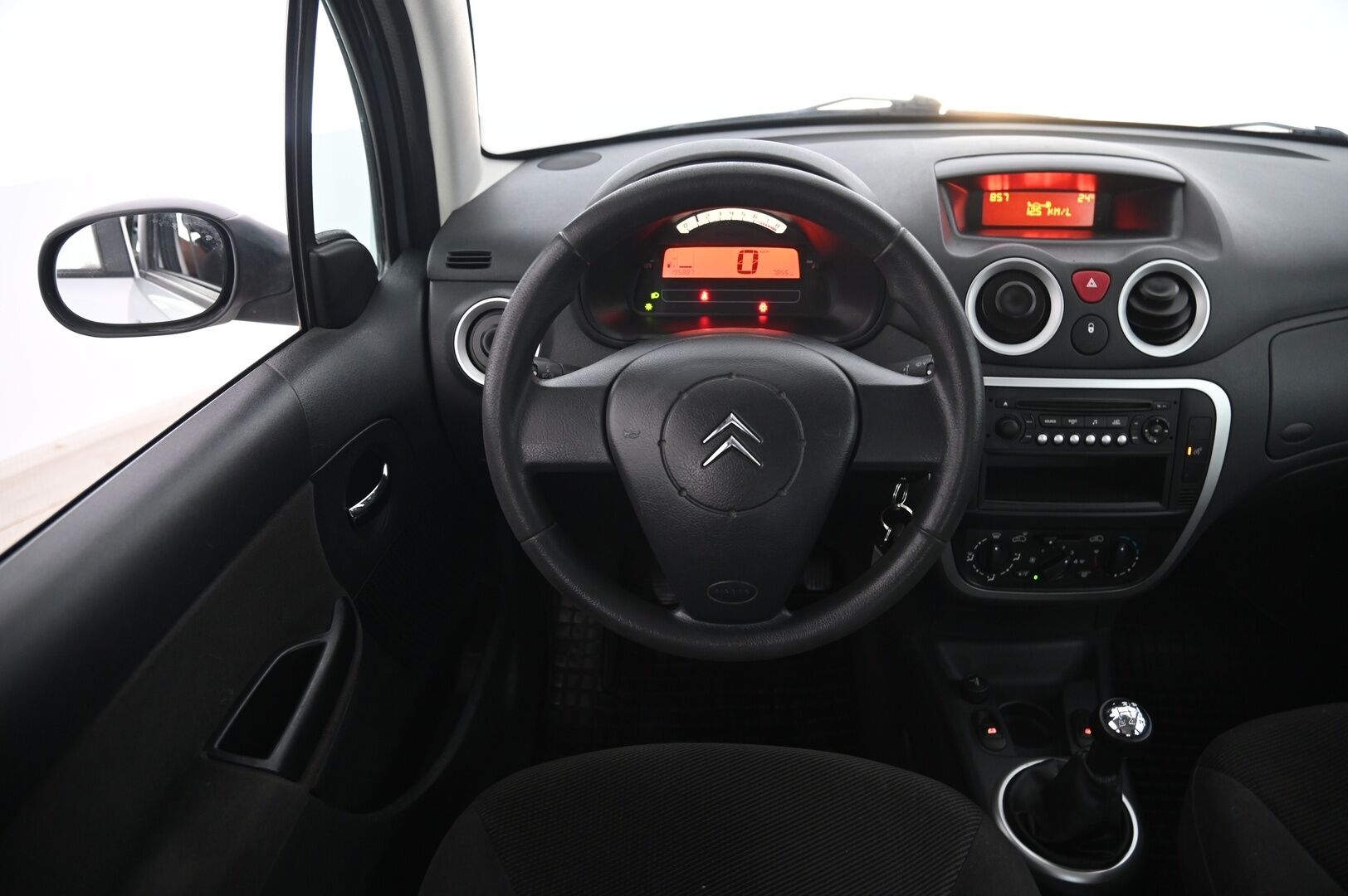 Citroen C3 2007 4D C3 HATCHBACK 1.4I-FCKFVC/246 - Tämä auto myydään YritysOutletissa vain yrityksille! Leimattu 9.6.2026!  2x renkaat, toimiva käyttis 