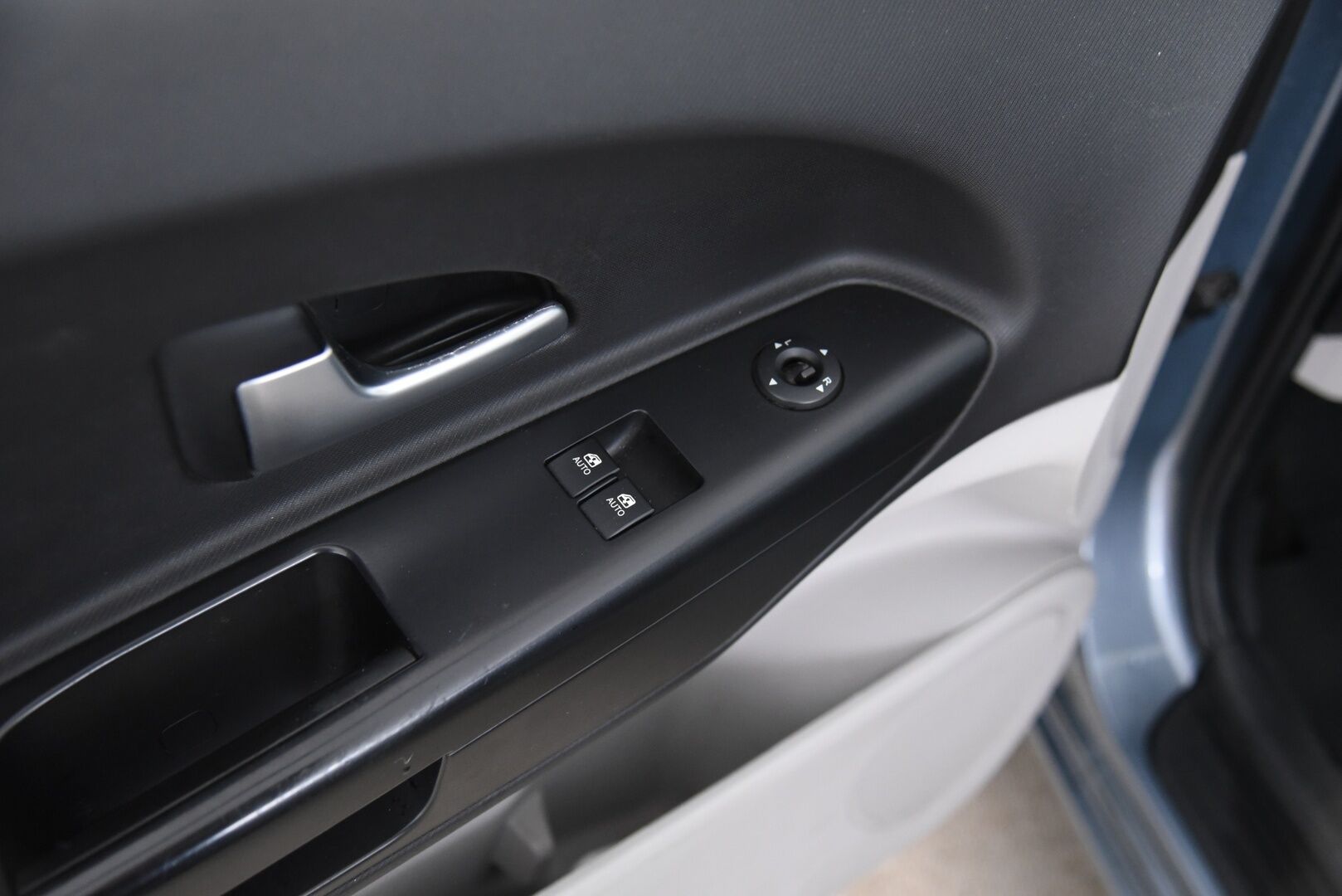 Kia cee'd 2009 1,6 EX HB 5D A/T / YritysOutlet - Myydään vain yrityksille - YritysOutlet - Myydään vain yrityksille