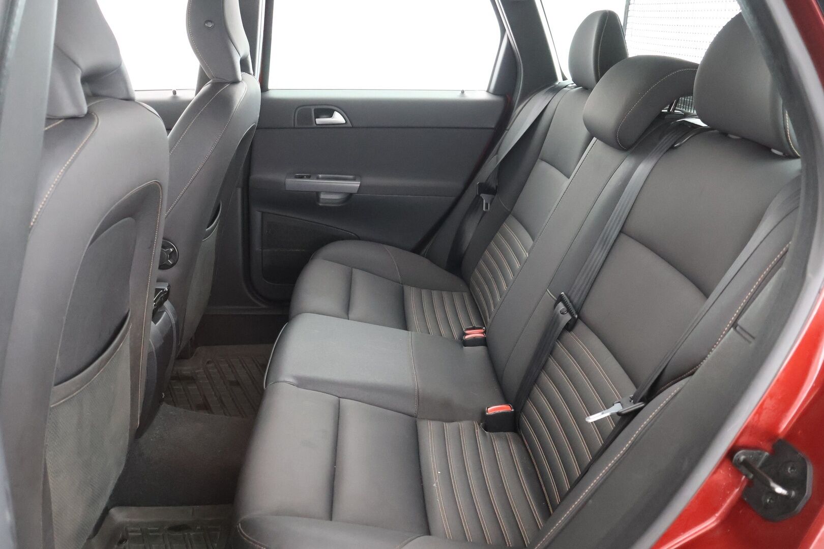 Volvo V50 2011 1,6 Kinetic man | Myydään huutokaupat.comissa |