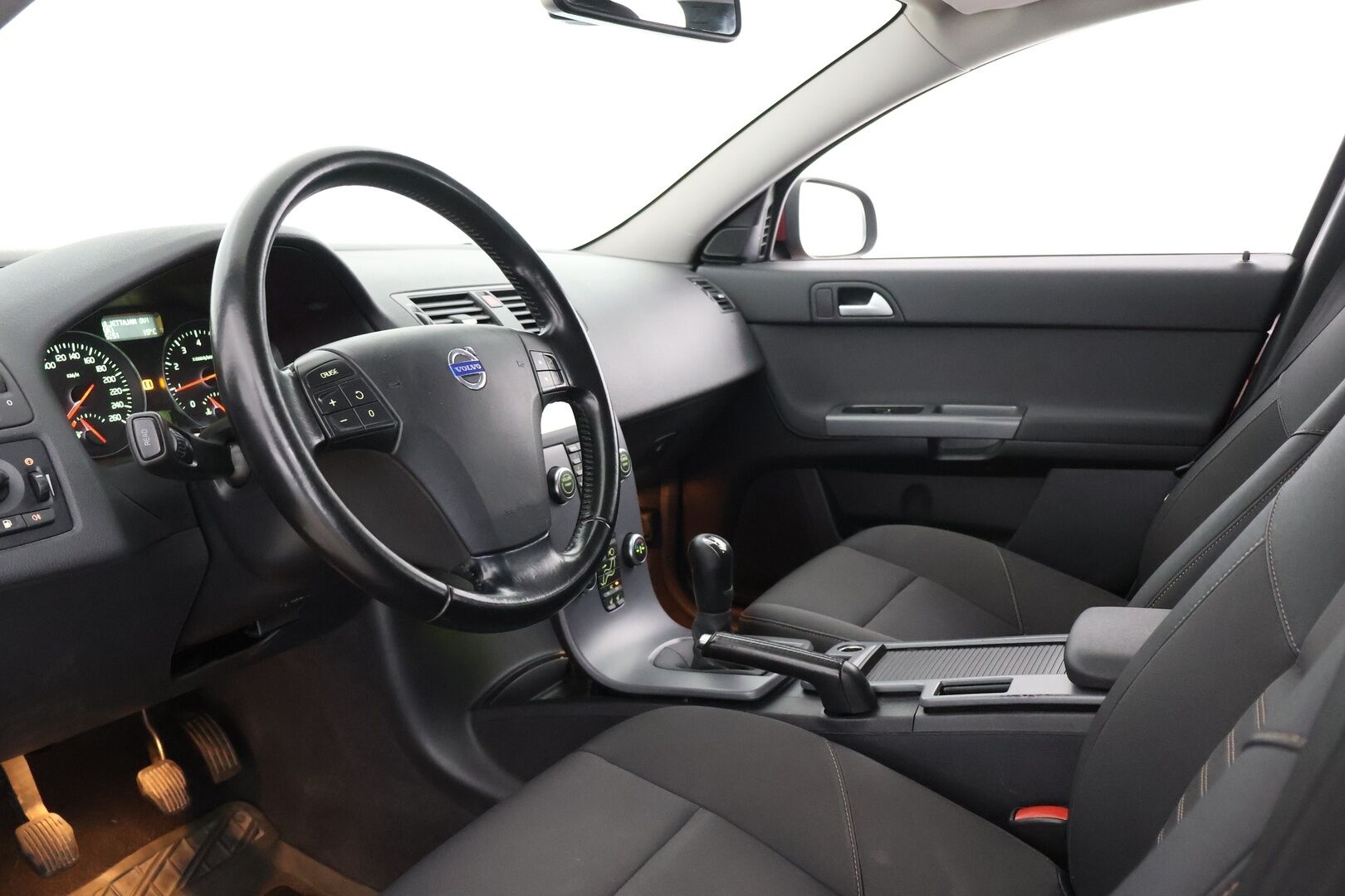 Volvo V50 2011 1,6 Kinetic man | Myydään huutokaupat.comissa |