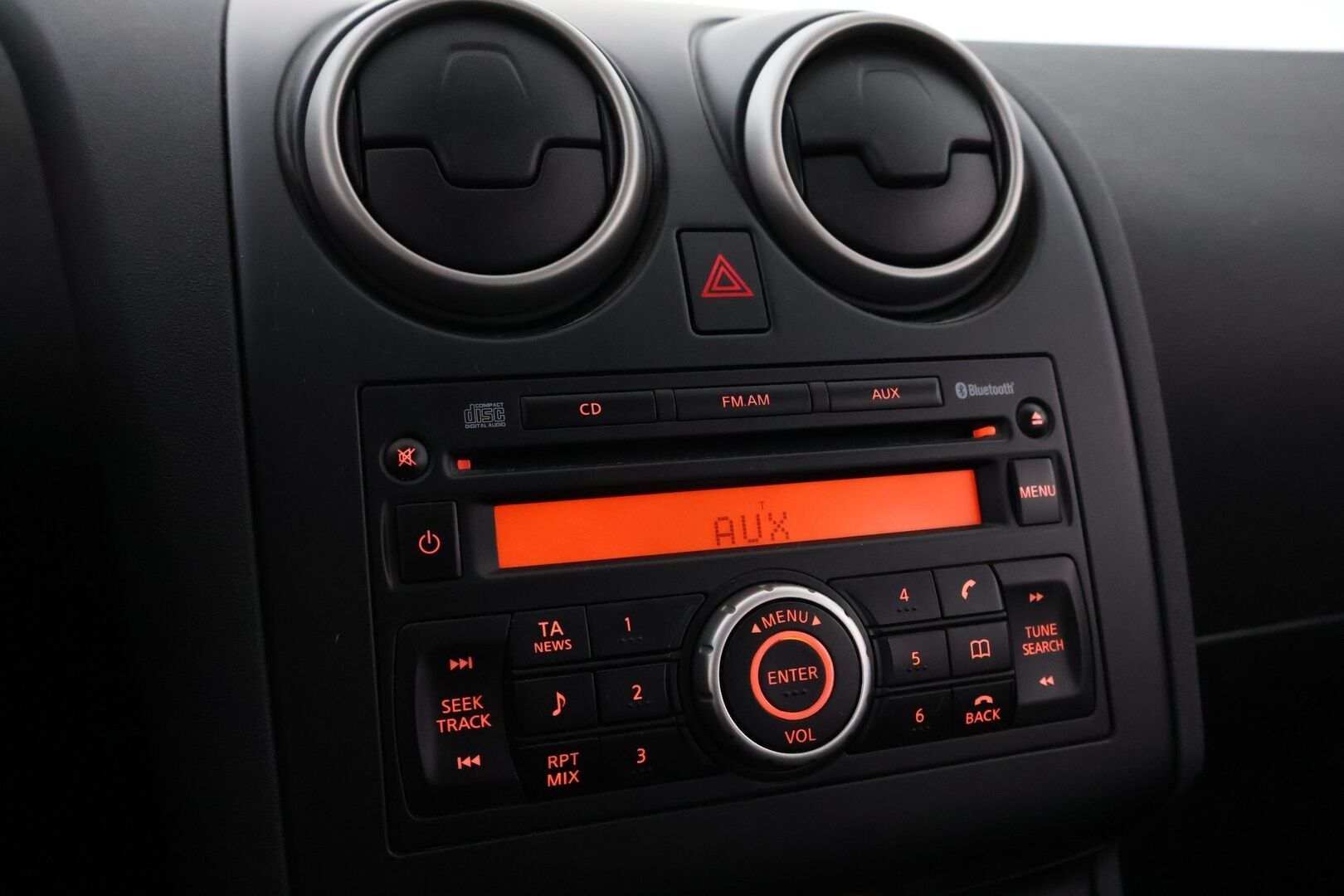 Nissan Qashqai 2010 1,6L Visia 2WD 5MT MY10 - *MYYDÄÄN HUUTOKAUPAT.COM*