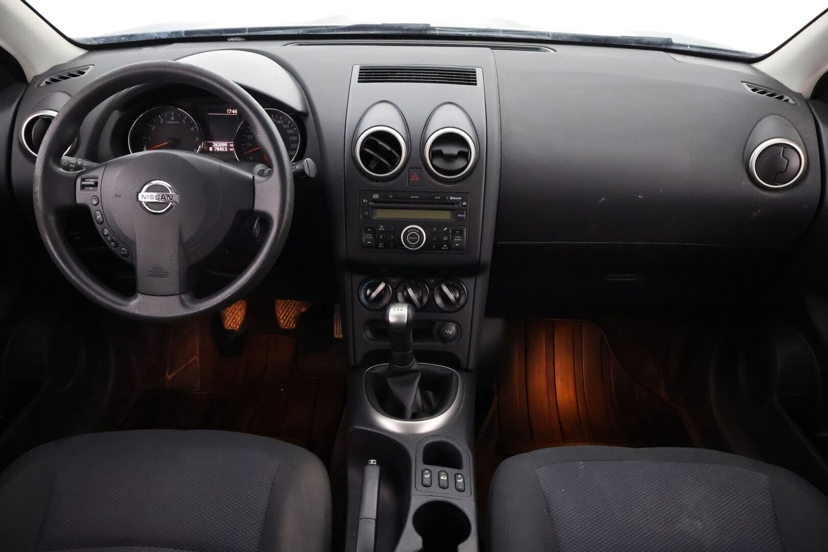Nissan Qashqai 2010 1,6L Visia 2WD 5MT MY10 - *MYYDÄÄN HUUTOKAUPAT.COM*