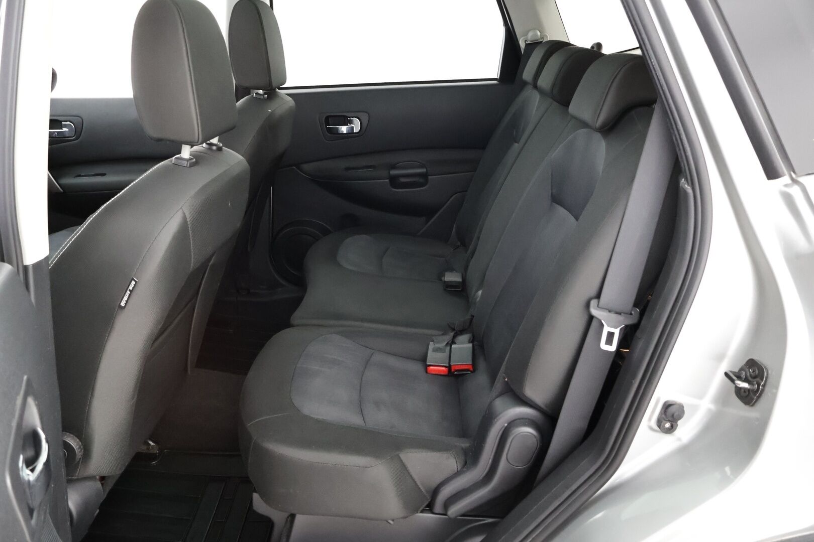 Nissan Qashqai+2 2011 2,0dCi DPF Acenta 4WD 6A/T MY11 - 7-Paikkainen | Suomiauto | Vakkari | Lasikatto | Peruutustutka | Vetokoukku | Lohko&Sisäpistoke! 