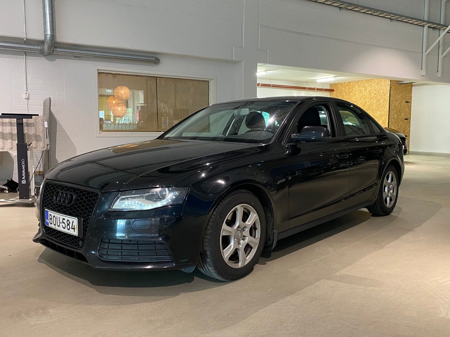 Audi A4 2011 Sedan 2,0 TDI 100kW Business- YritysOutlet - Myydään vain yrityksille - | Suomi-auto | Lohkolämmitin | Vakkari | Hyvät kesärenkaat | Hyvä huoltokirja | Pitkä leima |