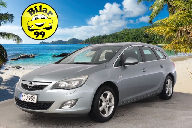 Opel Astra 2011