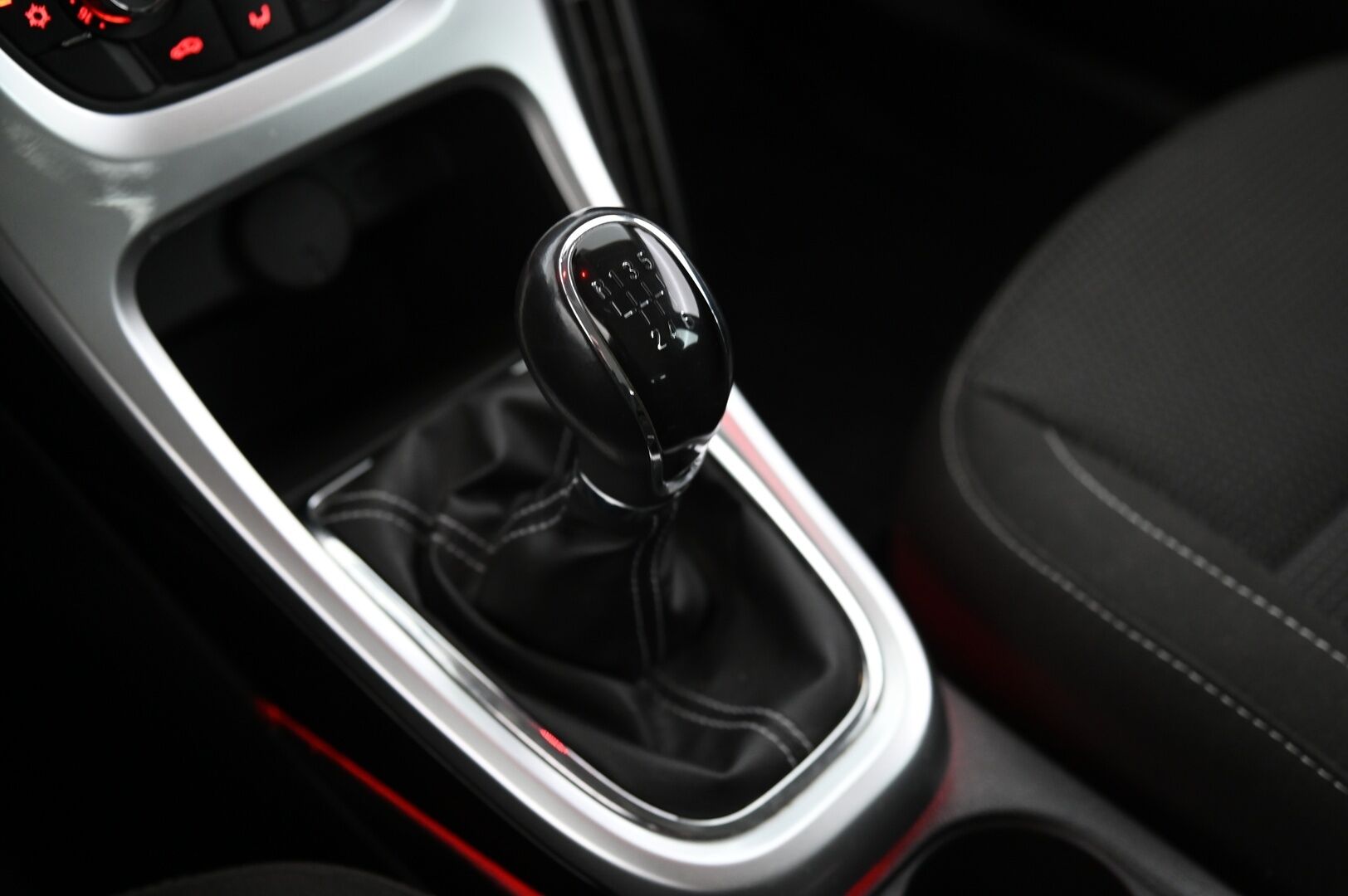 Opel Astra 2011 Sport Tourer Sport 1,4 Turbo 103kW MT6 *Suomiauto / Vakkari / Lohko / 2x Alut&Renkaat* - Juuri Huollettu / Järkevä käyttöauto