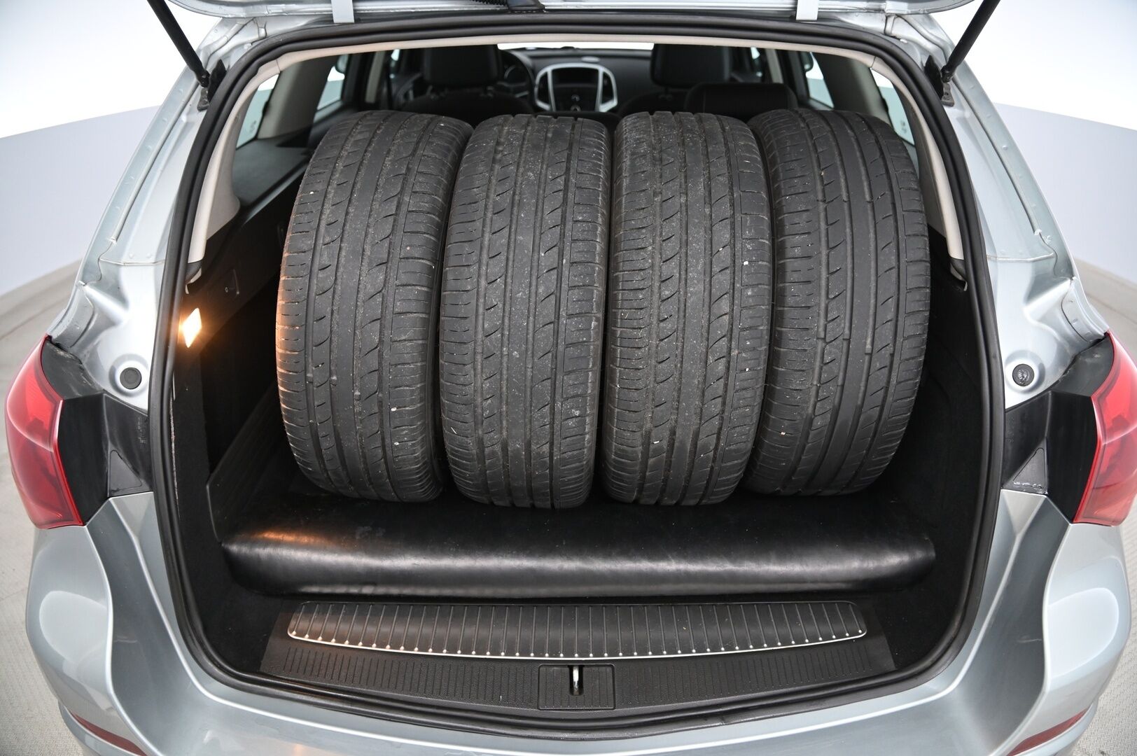 Opel Astra 2011 Sport Tourer Sport 1,4 Turbo 103kW MT6 *Suomiauto / Vakkari / Lohko / 2x Alut&Renkaat* - Juuri Huollettu / Järkevä käyttöauto