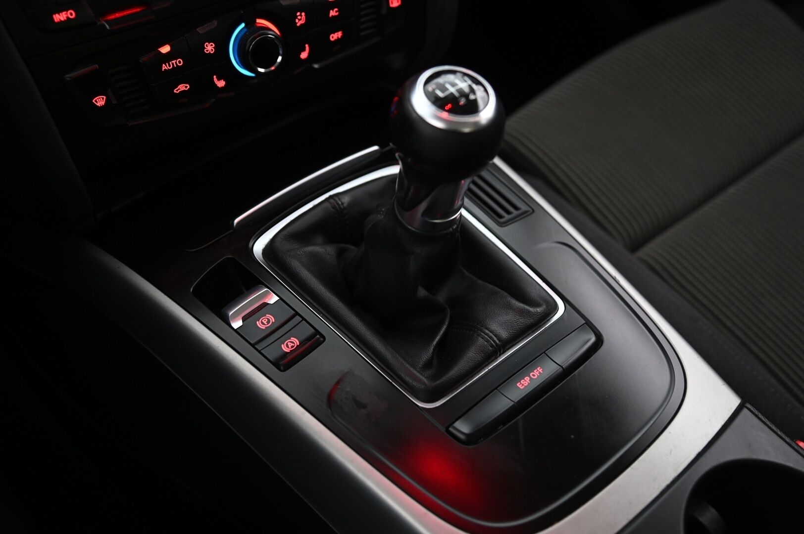 Audi A4 2009 Avant 2,0 TFSI quattro 100V *Myydään Huutokaupat.com sivun kautta*