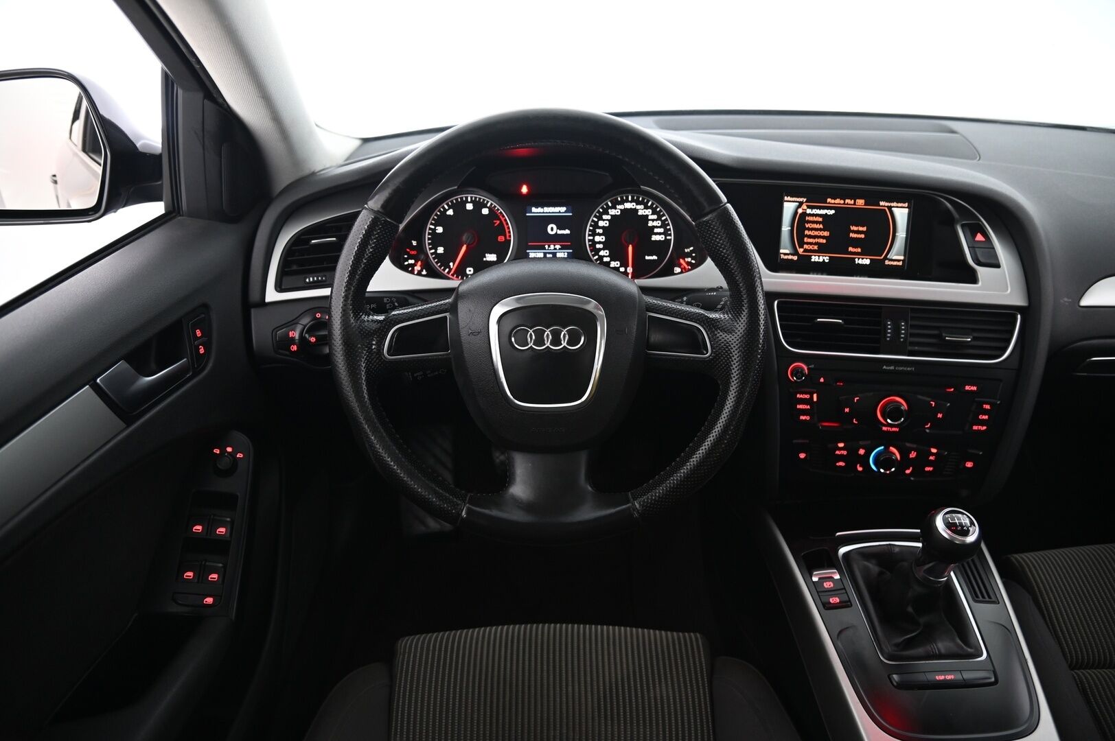Audi A4 2009 Avant 2,0 TFSI quattro 100V *Myydään Huutokaupat.com sivun kautta*