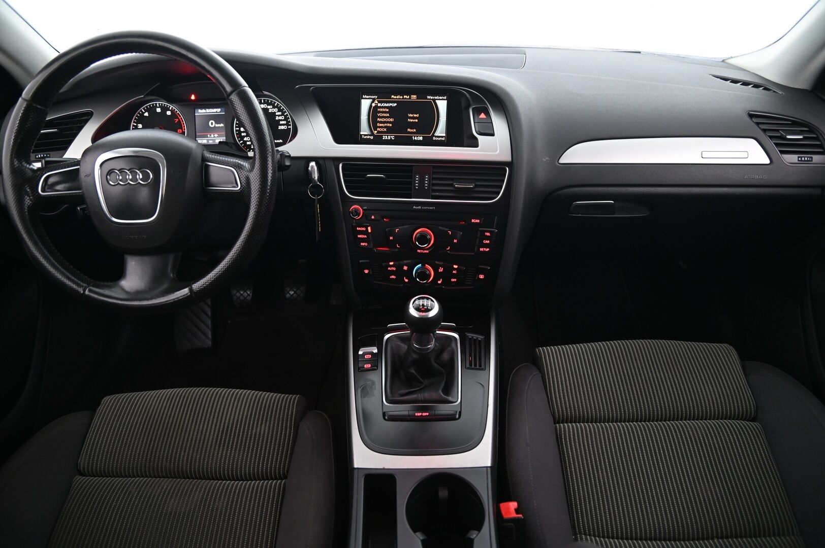 Audi A4 2009 Avant 2,0 TFSI quattro 100V *Myydään Huutokaupat.com sivun kautta*