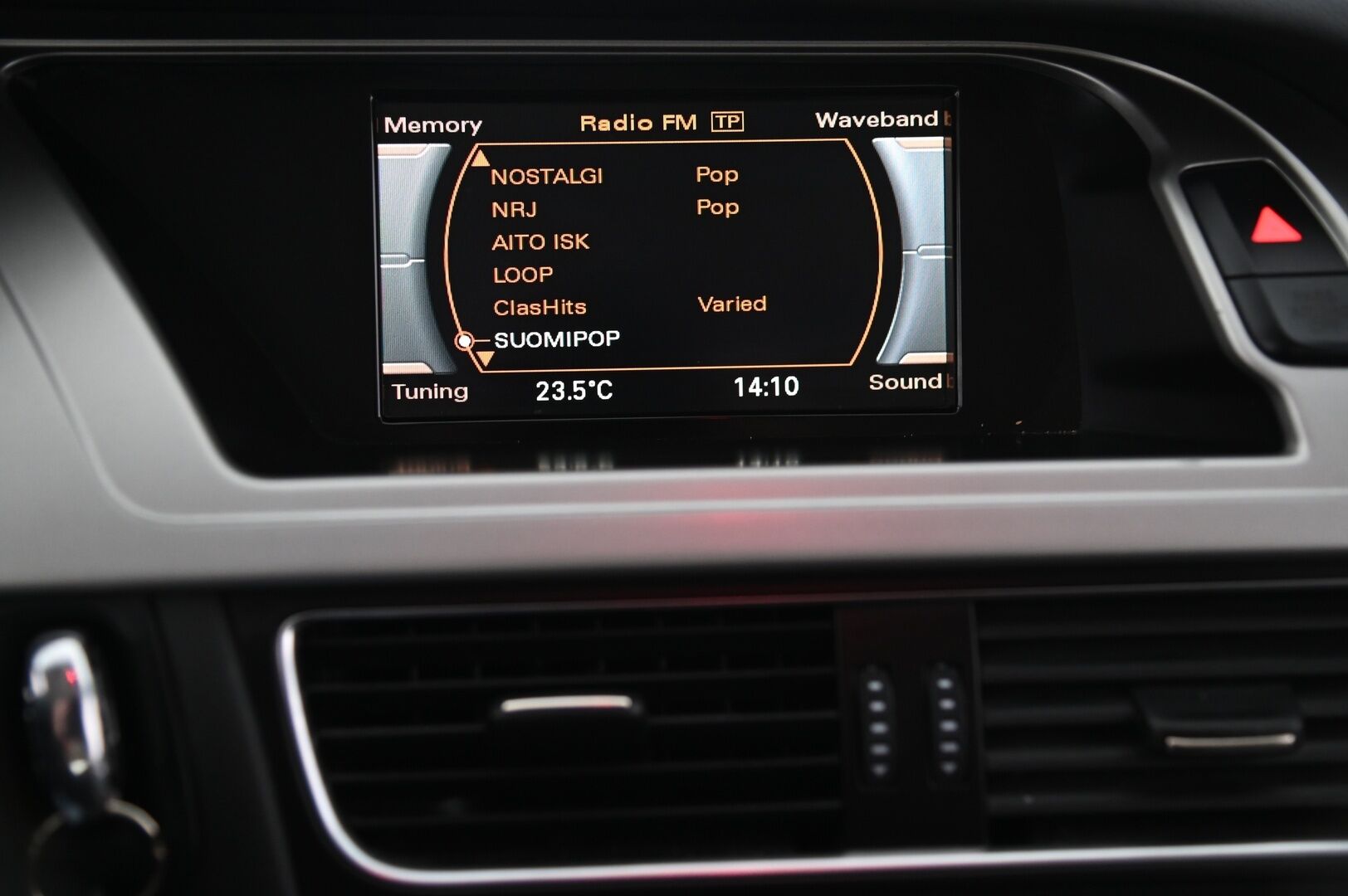 Audi A4 2009 Avant 2,0 TFSI quattro 100V *Myydään Huutokaupat.com sivun kautta*