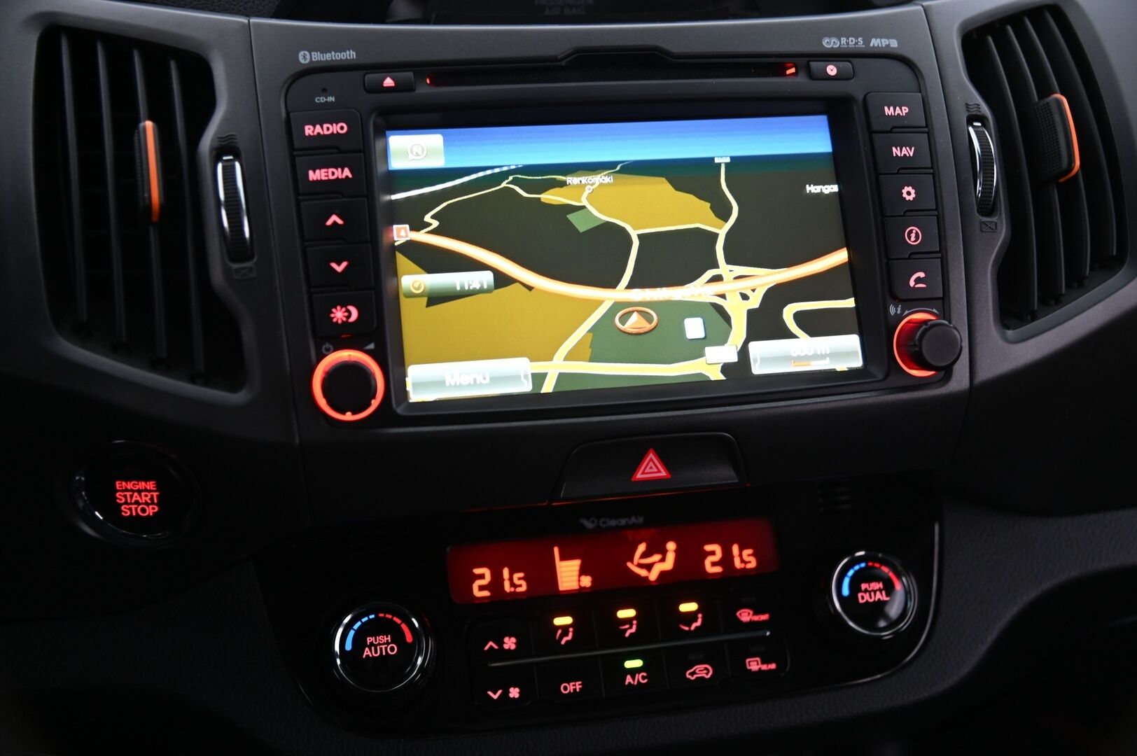 Kia Sportage 2011 2,0 AWD CRDi-R EX *Webasto / Panorama / Navi / P-kamera* - *Karjarauta / Lisä LED-valot / Pitkä leima*