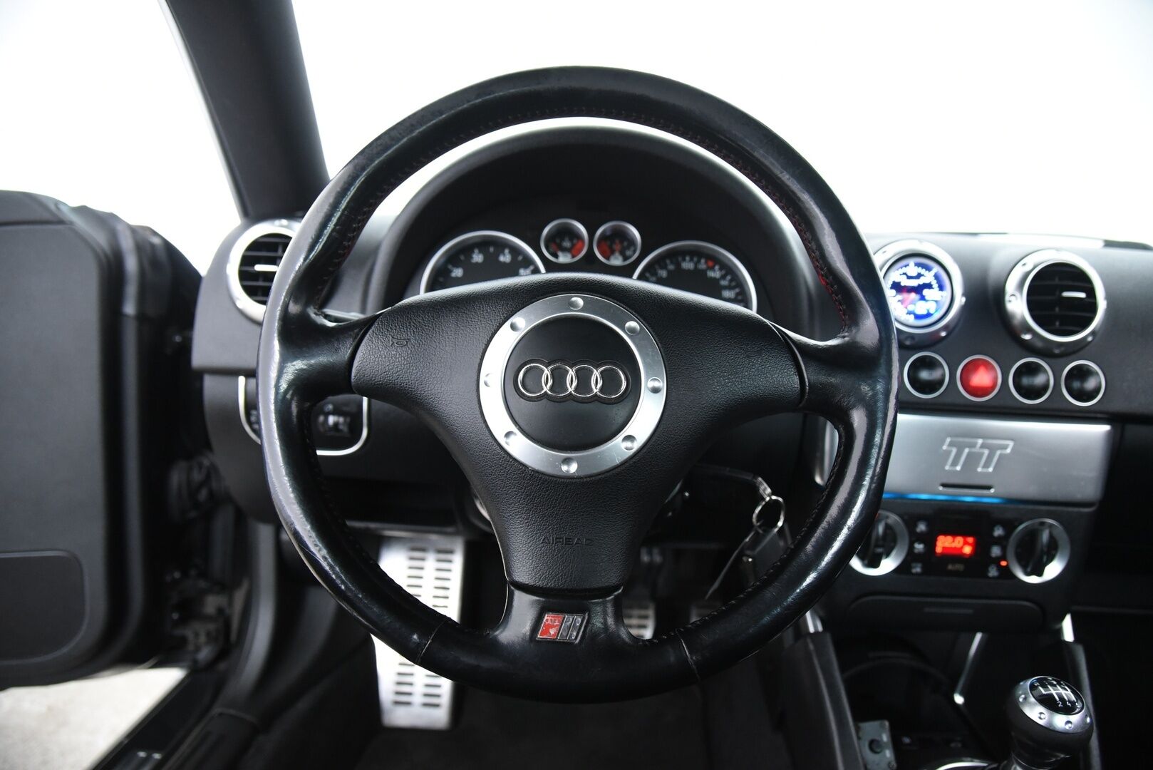 Audi TT 2000 Coupe 1,8 T quattro / Upea yksilö / YritysOutlet - Myydään vain yrityksille - YritysOutlet - Myydään vain yrityksille