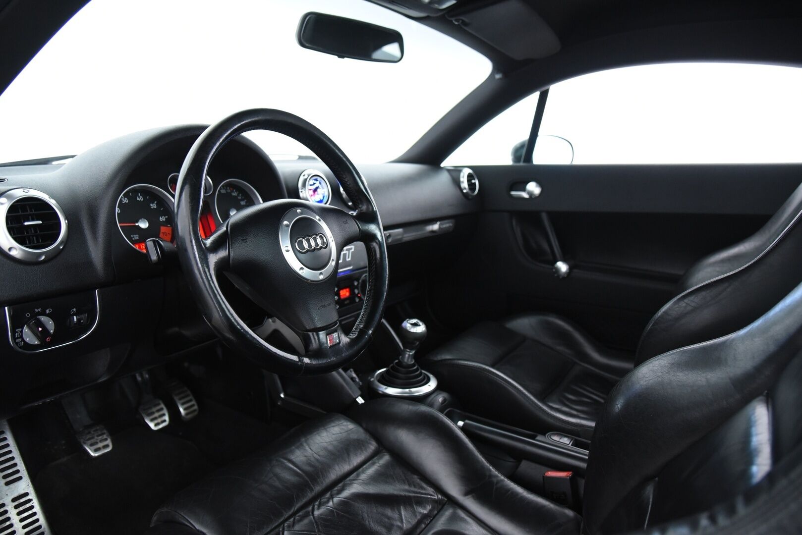 Audi TT 2000 Coupe 1,8 T quattro / Upea yksilö / YritysOutlet - Myydään vain yrityksille - YritysOutlet - Myydään vain yrityksille