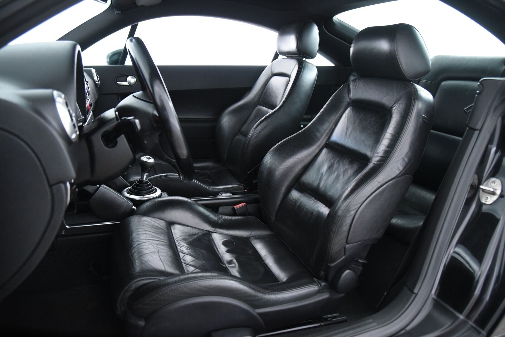 Audi TT 2000 Coupe 1,8 T quattro / Upea yksilö / YritysOutlet - Myydään vain yrityksille - YritysOutlet - Myydään vain yrityksille