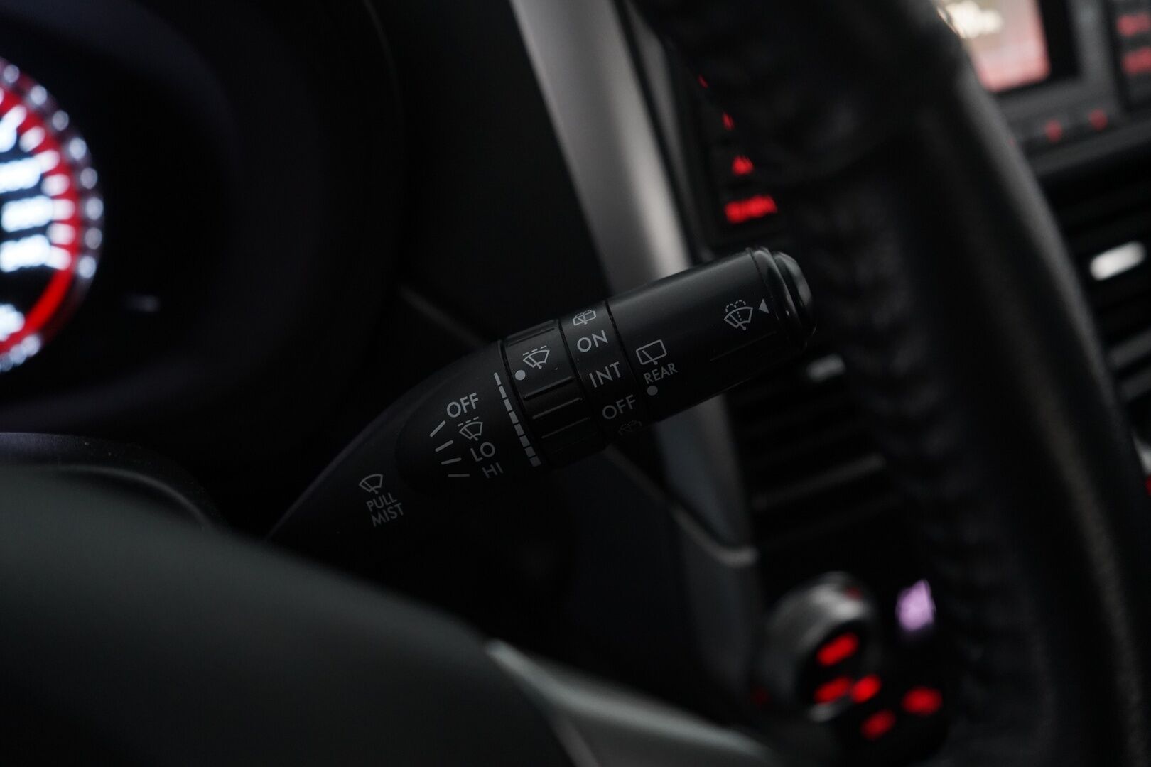 Subaru Forester 2012 2.0 XS WV AT *Vakkari / Koukku / Lohko / Ilmastointi* - Suomi-auto / Juuri katsastettu / Kahdet renkaat / Hyvät huollot