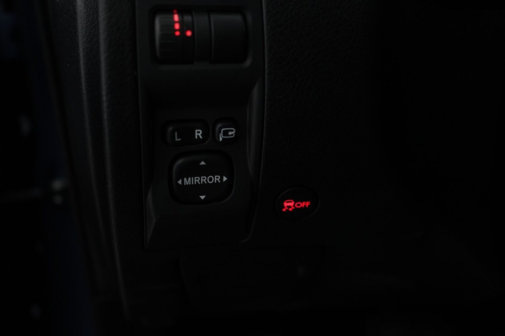 Subaru Forester 2012 2.0 XS WV AT *Vakkari / Koukku / Lohko / Ilmastointi* - Suomi-auto / Juuri katsastettu / Kahdet renkaat / Hyvät huollot