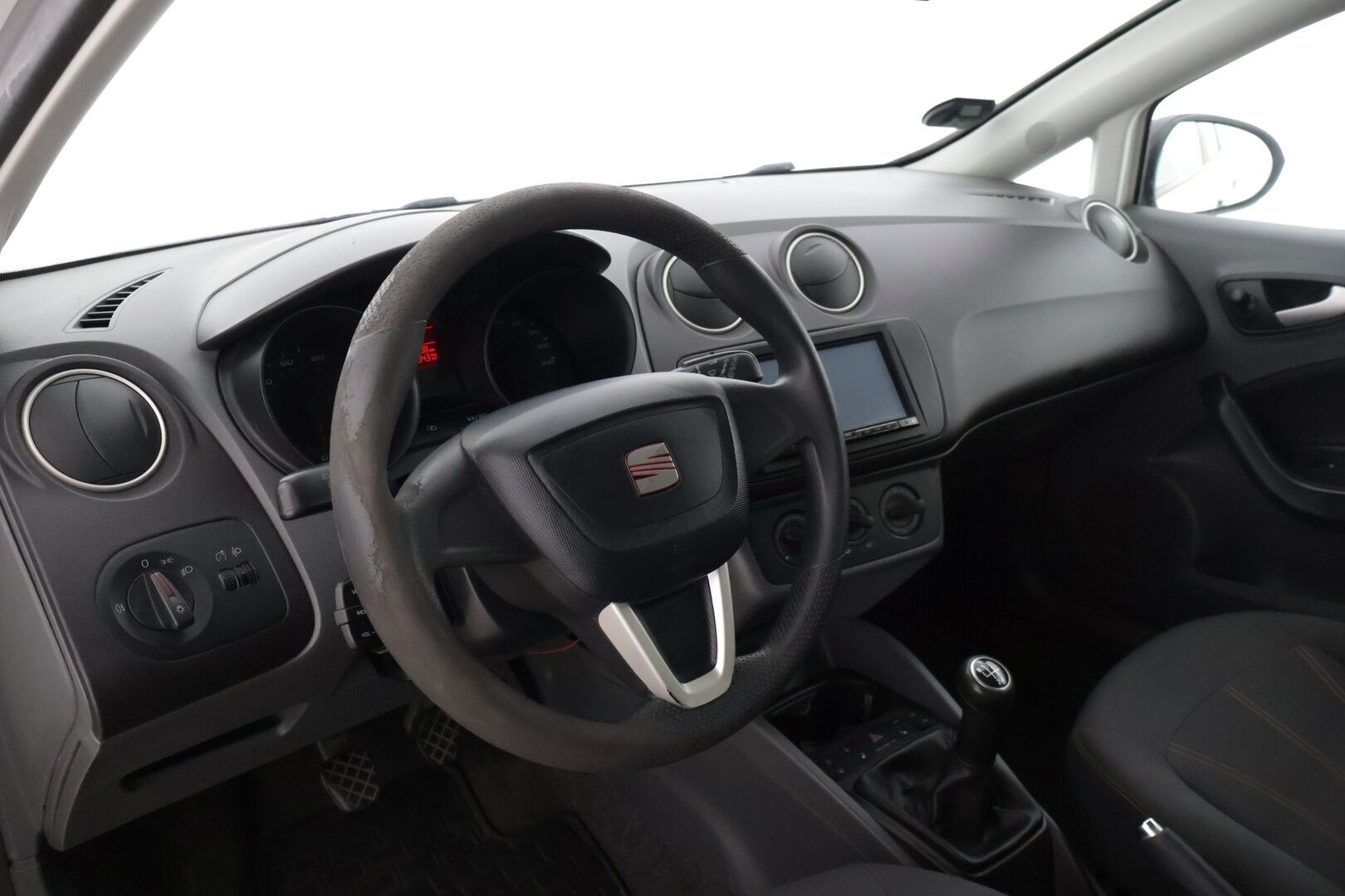 Seat IBIZA 2012 1,2 Reference *  Lohko+sisä / BT-audio / Isofix * - 2x Aluvanteet / Siisti - HULLUT VÄLIPÄIVÄT KORKOTARJOUS 2,49%