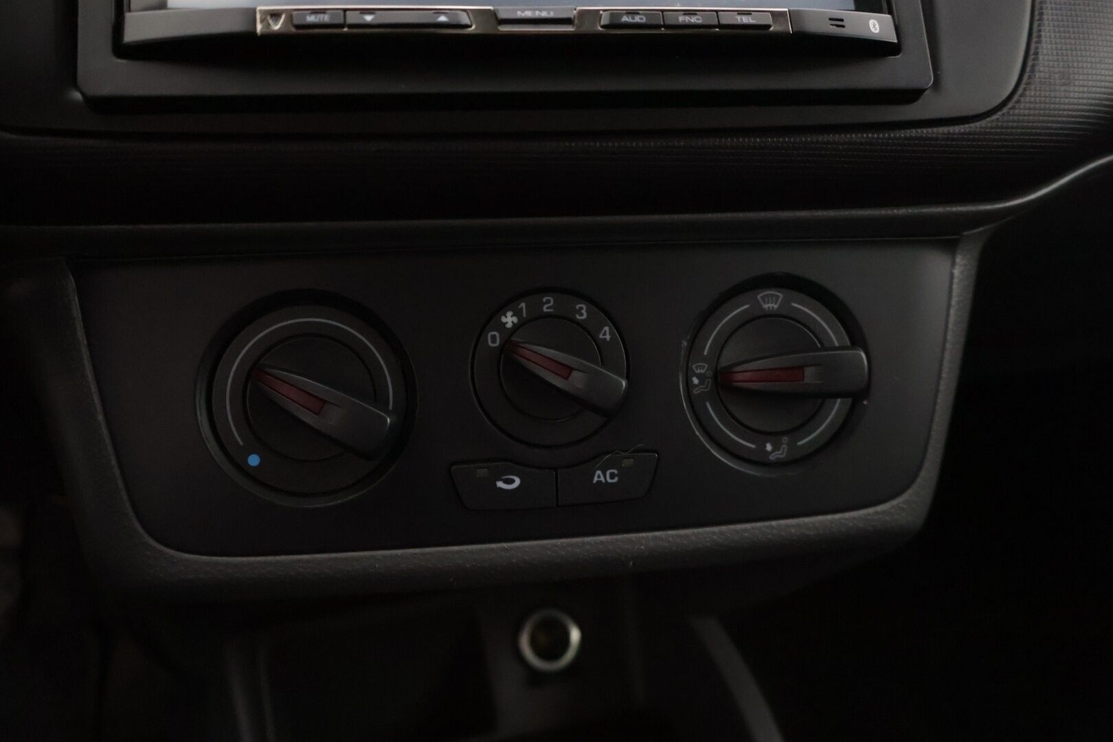 Seat IBIZA 2012 1,2 Reference *  Lohko+sisä / BT-audio / Isofix * - 2x Aluvanteet / Siisti - HULLUT VÄLIPÄIVÄT KORKOTARJOUS 2,49%