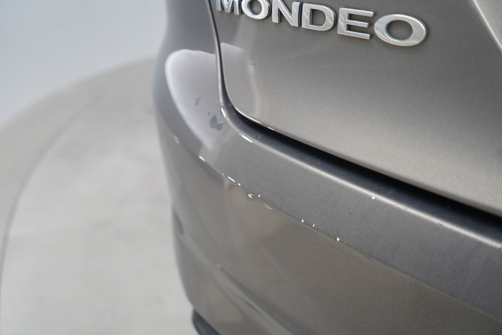 Ford Mondeo 2012 YritysOutlet - Myydään vain yrityksille - ACC | Webasto | Ilmastoidut nahat | Irrotettava vetokoukku | Kahdet renkaat alumiinivantein | Säntilliset huollot