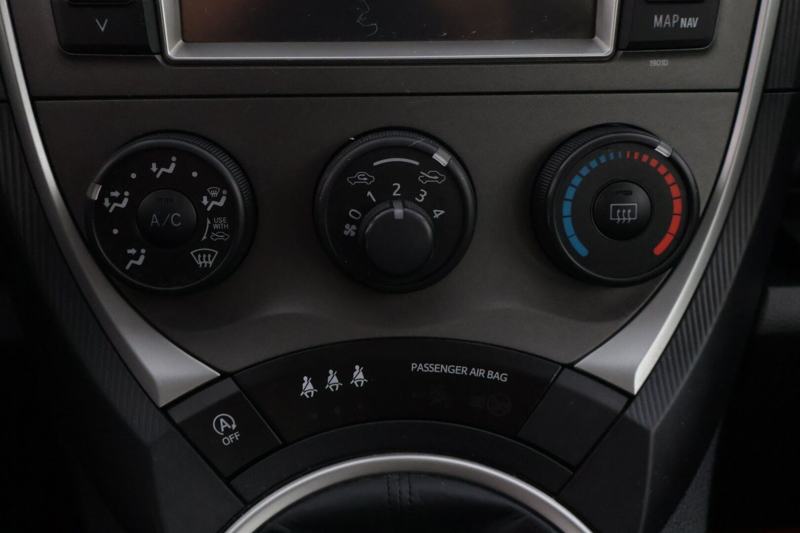 Toyota Verso-S 2011 1,33 Dual VVT-i Stop & Start Linea Sol *Suomi-auto / Kamera / Lohkolämmitin + sisäpistoke / Merkkihuollettu* - Todella siisti / Suomi-auto / Merkkikirja