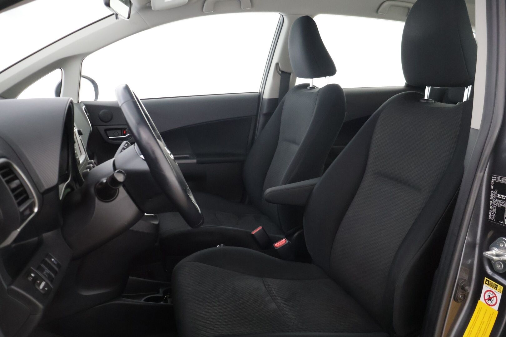 Toyota Verso-S 2011 1,33 Dual VVT-i Stop & Start Linea Sol *Suomi-auto / Kamera / Lohkolämmitin + sisäpistoke / Merkkihuollettu* - Todella siisti / Suomi-auto / Merkkikirja