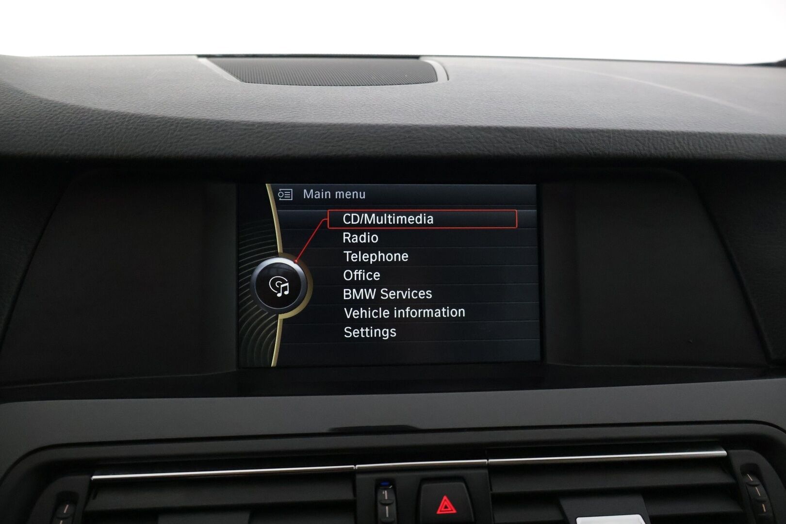 BMW 520 2012 TwinPower Turbo A F10 Sedan Business* Lohkolämmitin / Vakkari / Vaaleet sporttinahat / Tutkat eteen ja taakse * - * Suomi-auto hyvällä pidolla ollut *