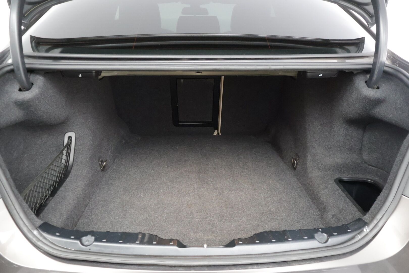 BMW 520 2012 TwinPower Turbo A F10 Sedan Business* Lohkolämmitin / Vakkari / Vaaleet sporttinahat / Tutkat eteen ja taakse * - * Suomi-auto hyvällä pidolla ollut * - HULLU BLACKWEEK KORKOTARJOUS 2,49%