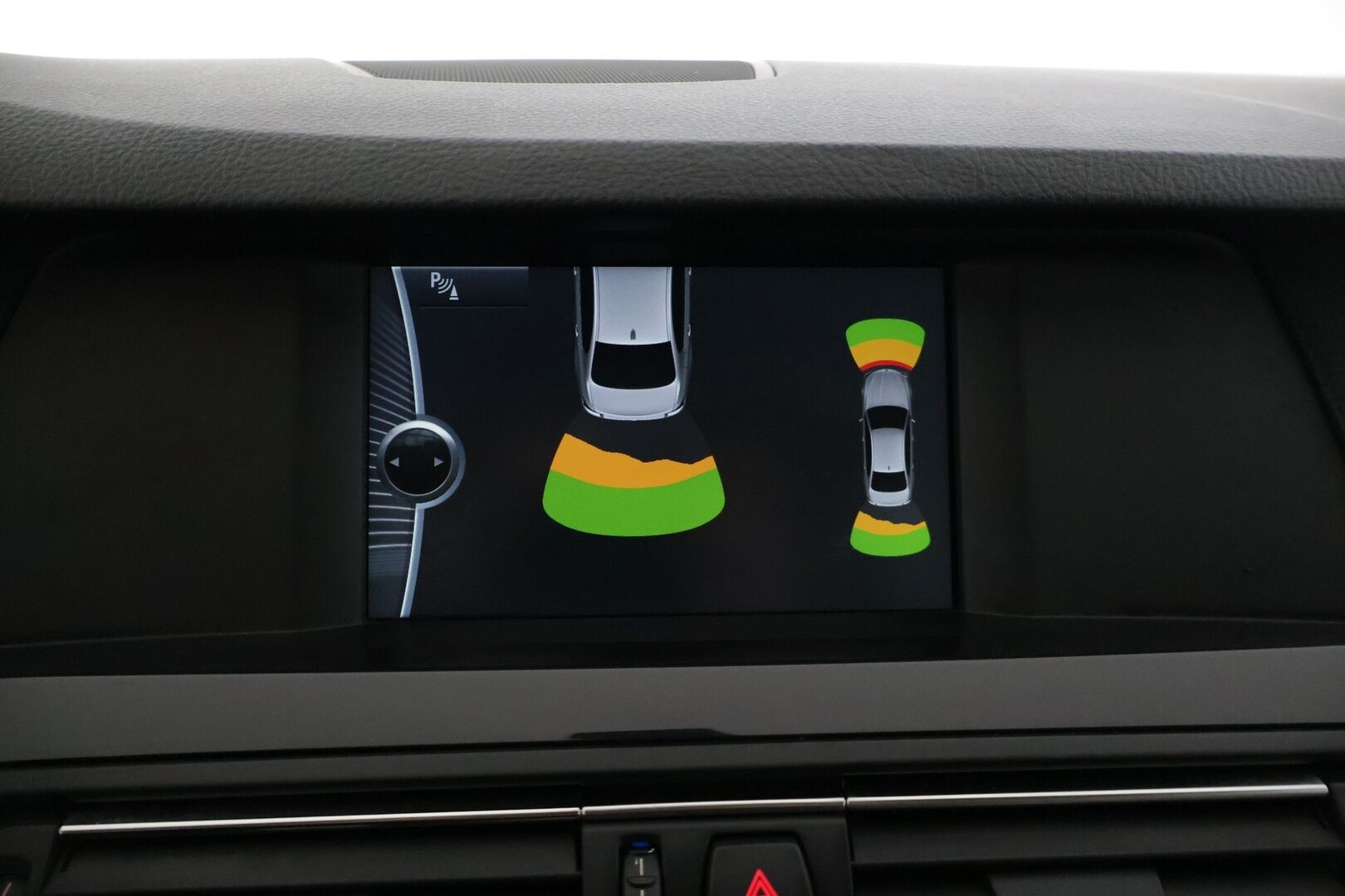 BMW 520 2012 TwinPower Turbo A F10 Sedan Business* Lohkolämmitin / Vakkari / Vaaleet sporttinahat / Tutkat eteen ja taakse * - * Suomi-auto hyvällä pidolla ollut * - HULLU BLACKWEEK KORKOTARJOUS 2,49%