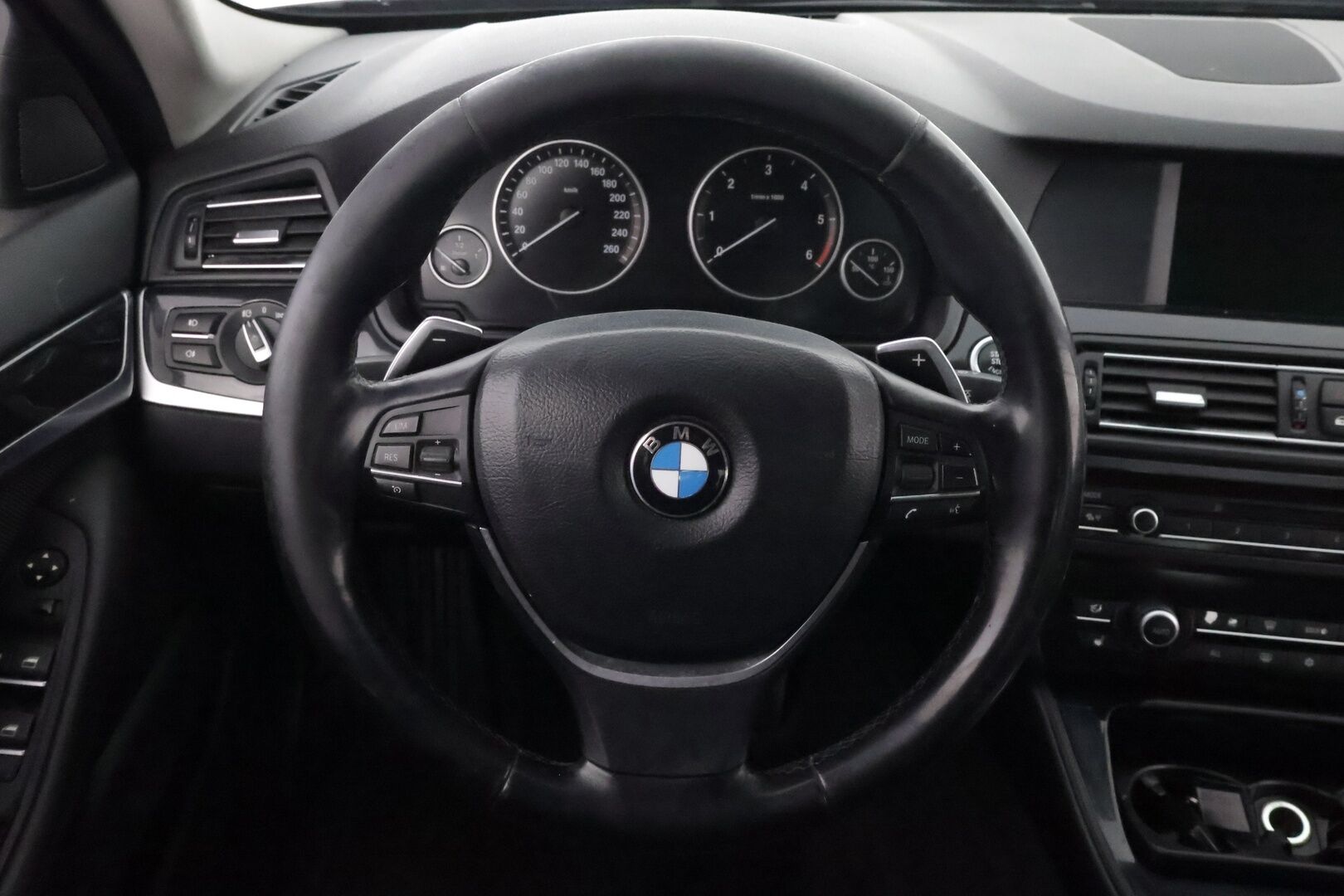 BMW 525 2012 TwinPower Turbo Sport A F10 Sedan Business- YritysOutlet - Myydään vain yrityksille - - YritysOutlet - Myydään vain yrityksille