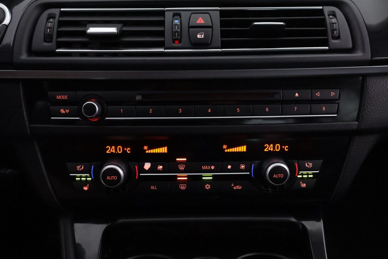 BMW 525 2012 TwinPower Turbo Sport A F10 Sedan Business- YritysOutlet - Myydään vain yrityksille - - YritysOutlet - Myydään vain yrityksille