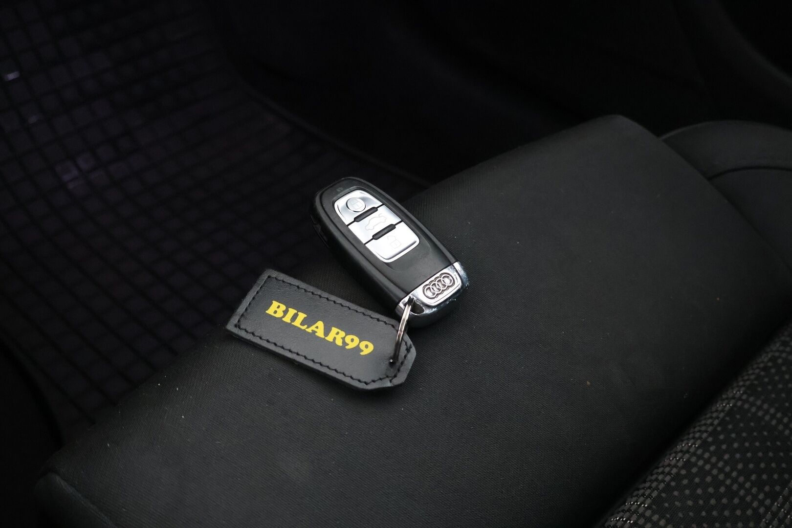 Audi A4 2011 Avant 2,0 TDI 105 kW multitronic / YritysOutlet - Myydään vain yrityksille - YritysOutlet - Myydään vain yrityksille / Tulossa myyntiin!