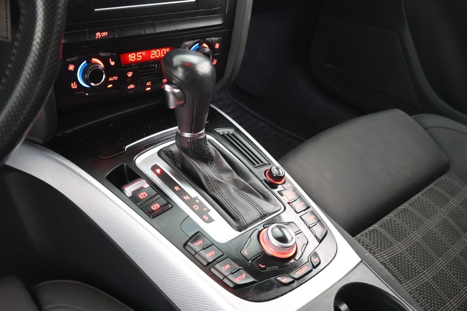 Audi A4 2011 Avant 2,0 TDI 105 kW multitronic / YritysOutlet - Myydään vain yrityksille - YritysOutlet - Myydään vain yrityksille / Tulossa myyntiin!