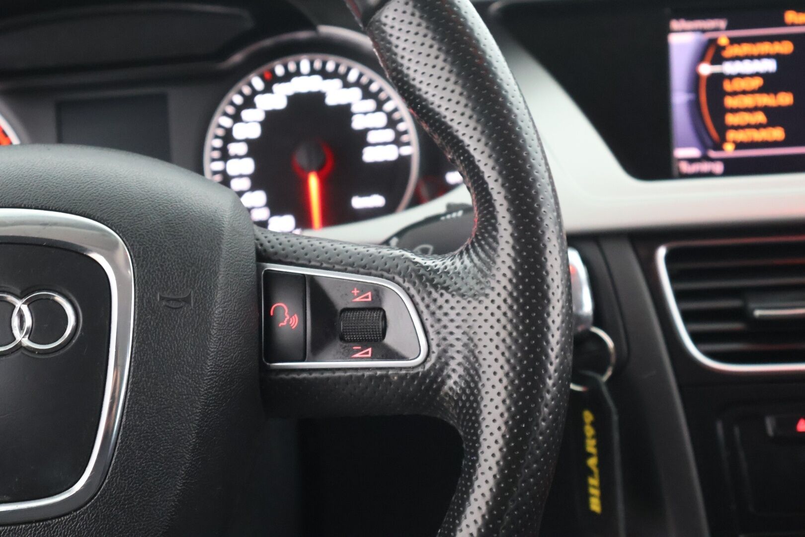 Audi A4 2011 Avant 2,0 TDI 105 kW multitronic / YritysOutlet - Myydään vain yrityksille - YritysOutlet - Myydään vain yrityksille / Tulossa myyntiin!